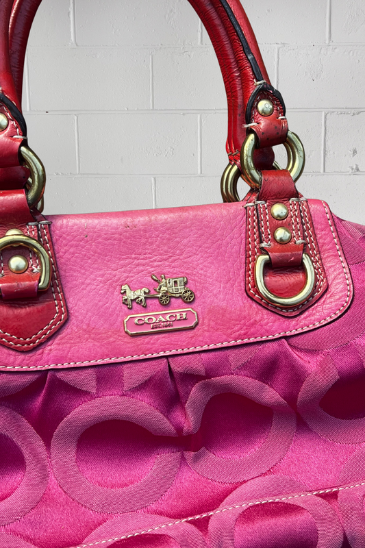 COACH hot pink monogram shoulder-bag + gold hardwear ★
