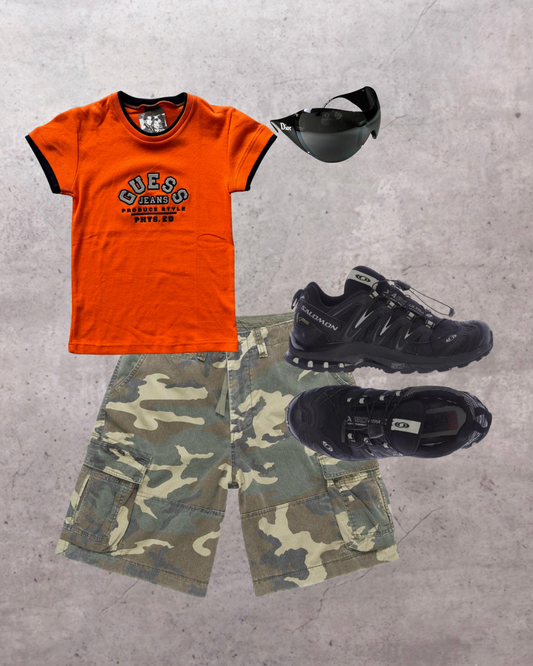 GUESS orange tee ★ Size est small