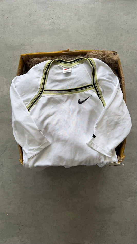 NIKE white & green longsleeve ★ Size medium