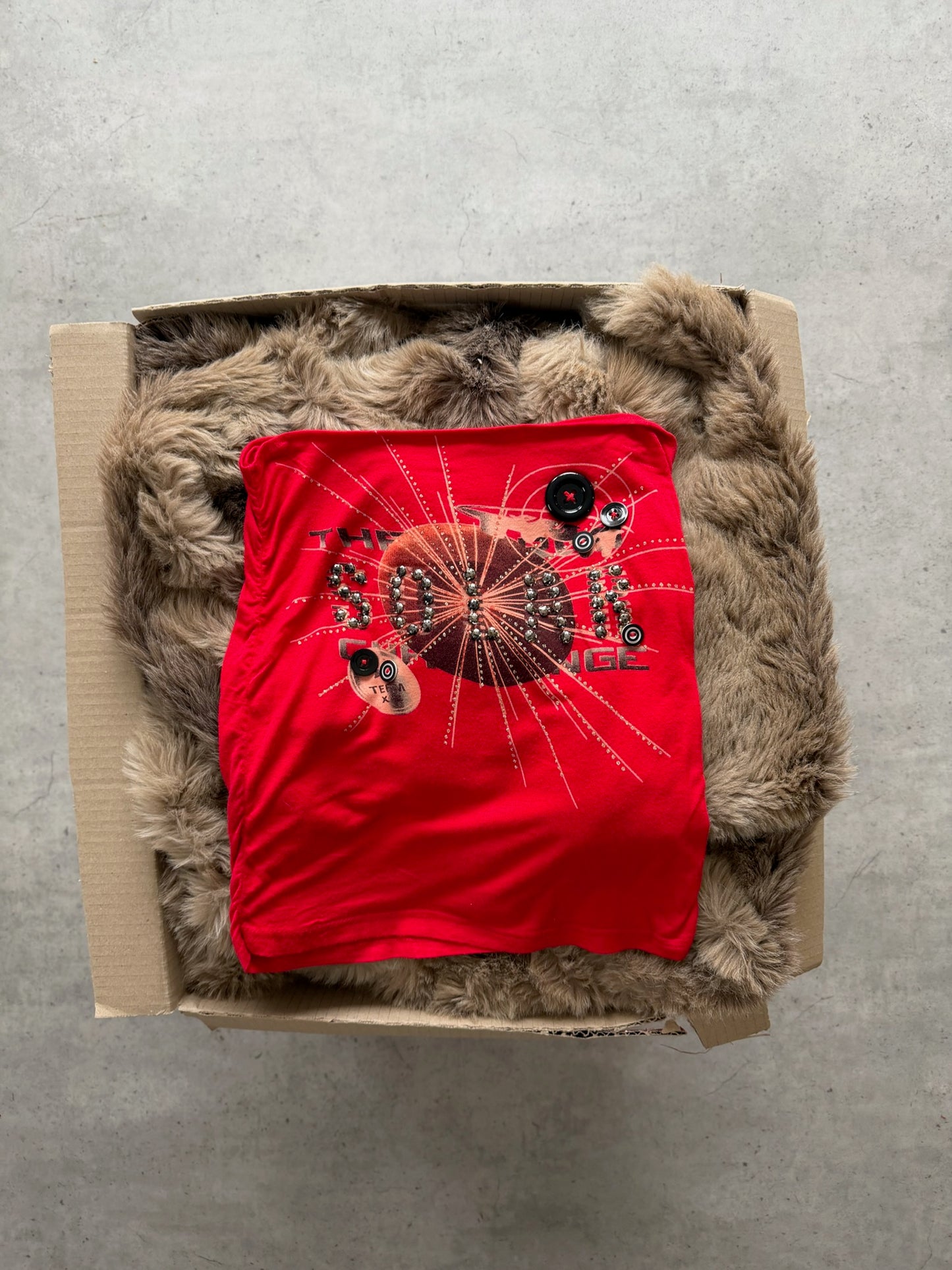 Red "buttons" boob tube ★ Size est medium