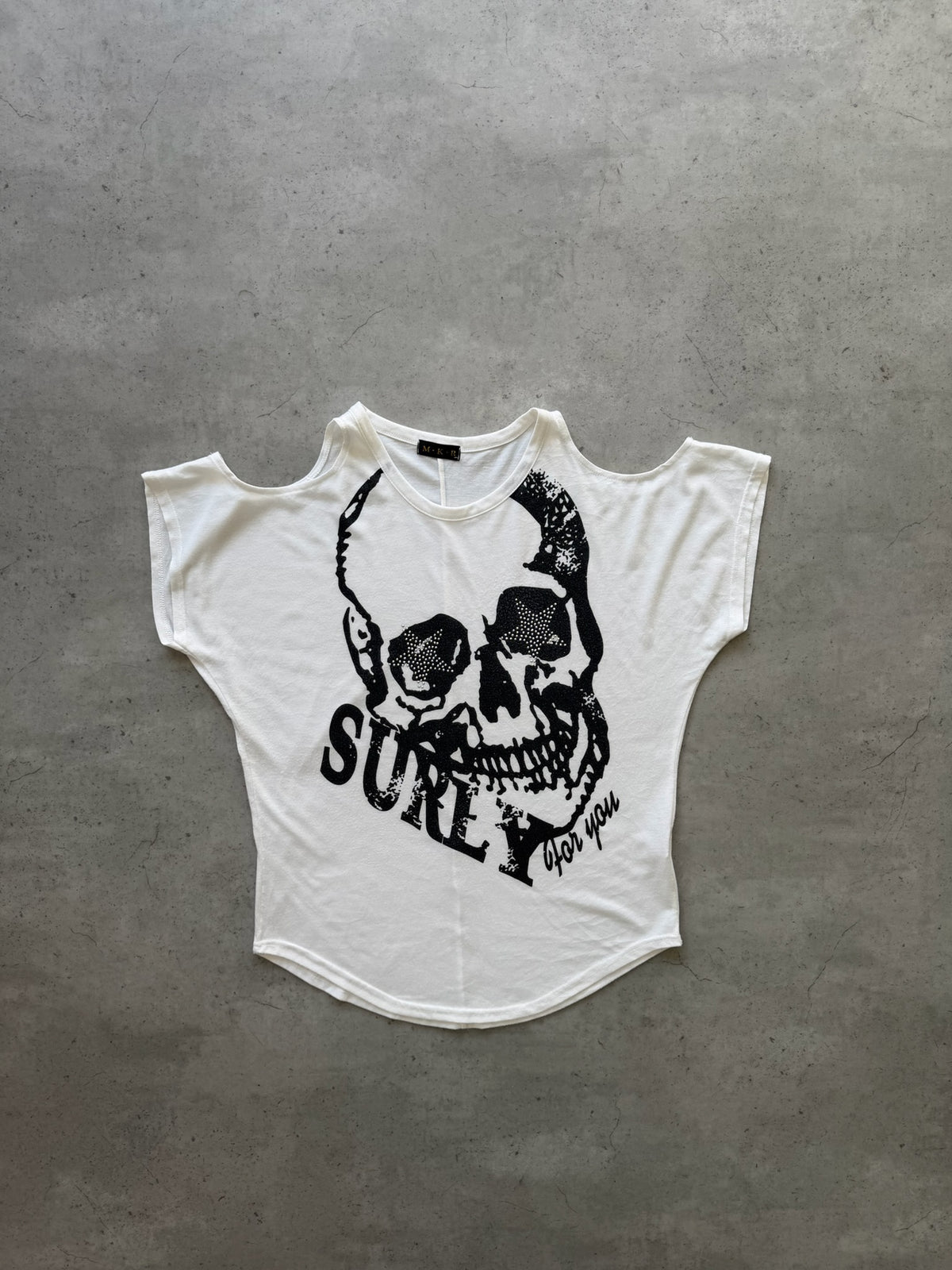 MKR white graphic top ★ Size est medium