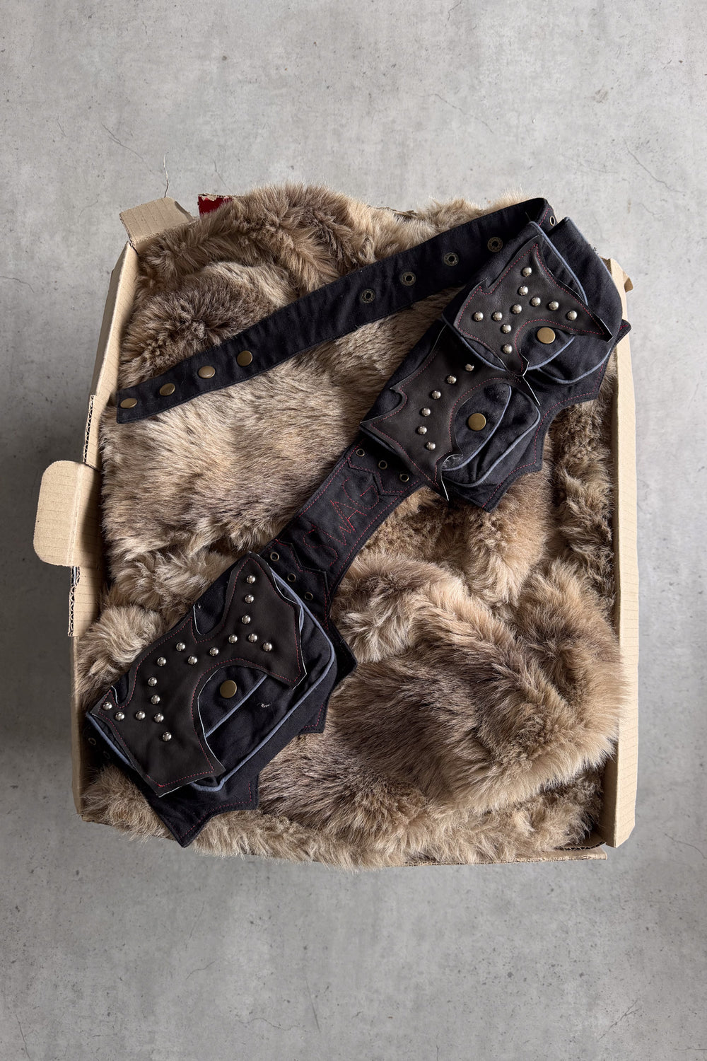 SWAG black + red festival belt bag ★