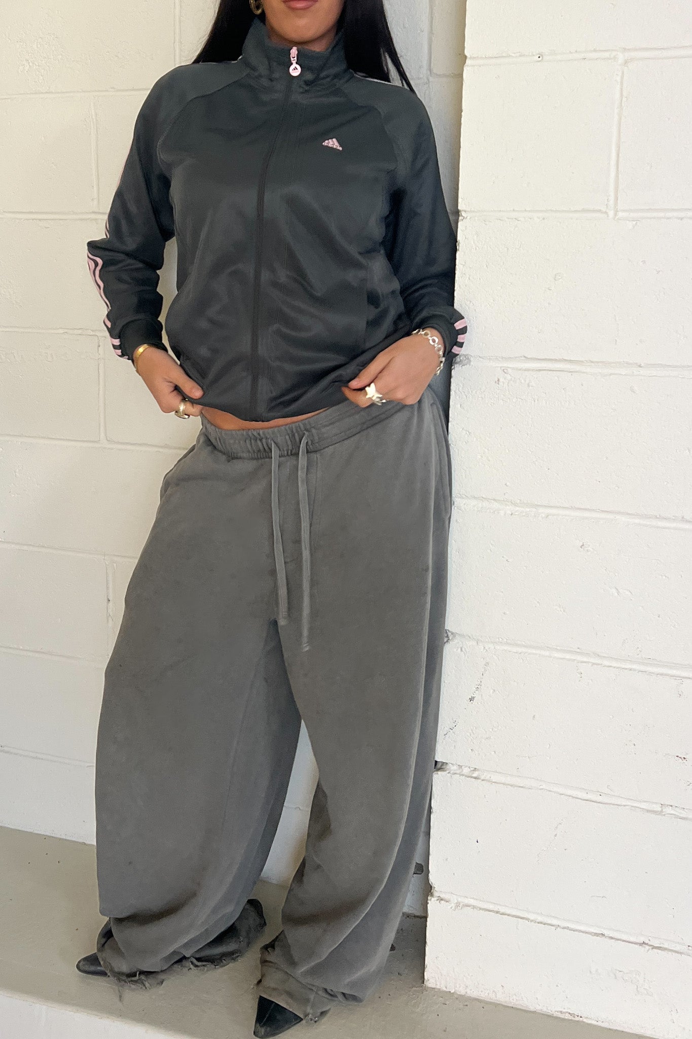 ADIDAS grey + pink trackjacket