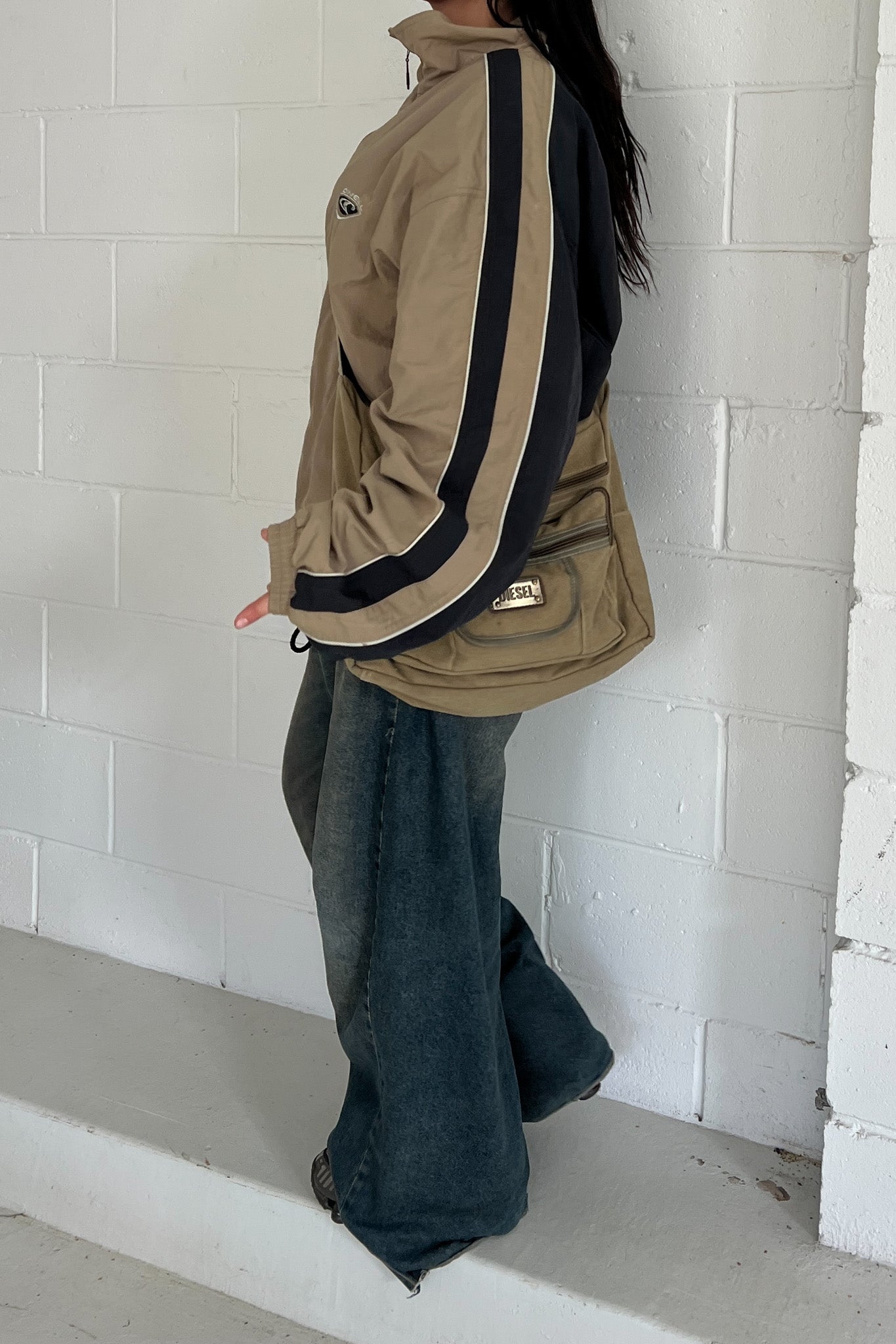 O'NEILL beige windbreaker jacket