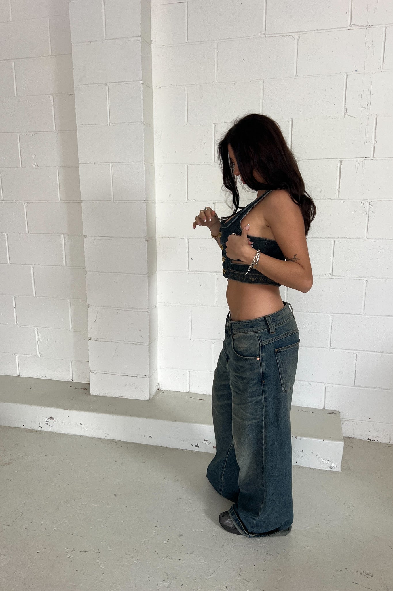 APPLE BOTTOMS denim crop vest