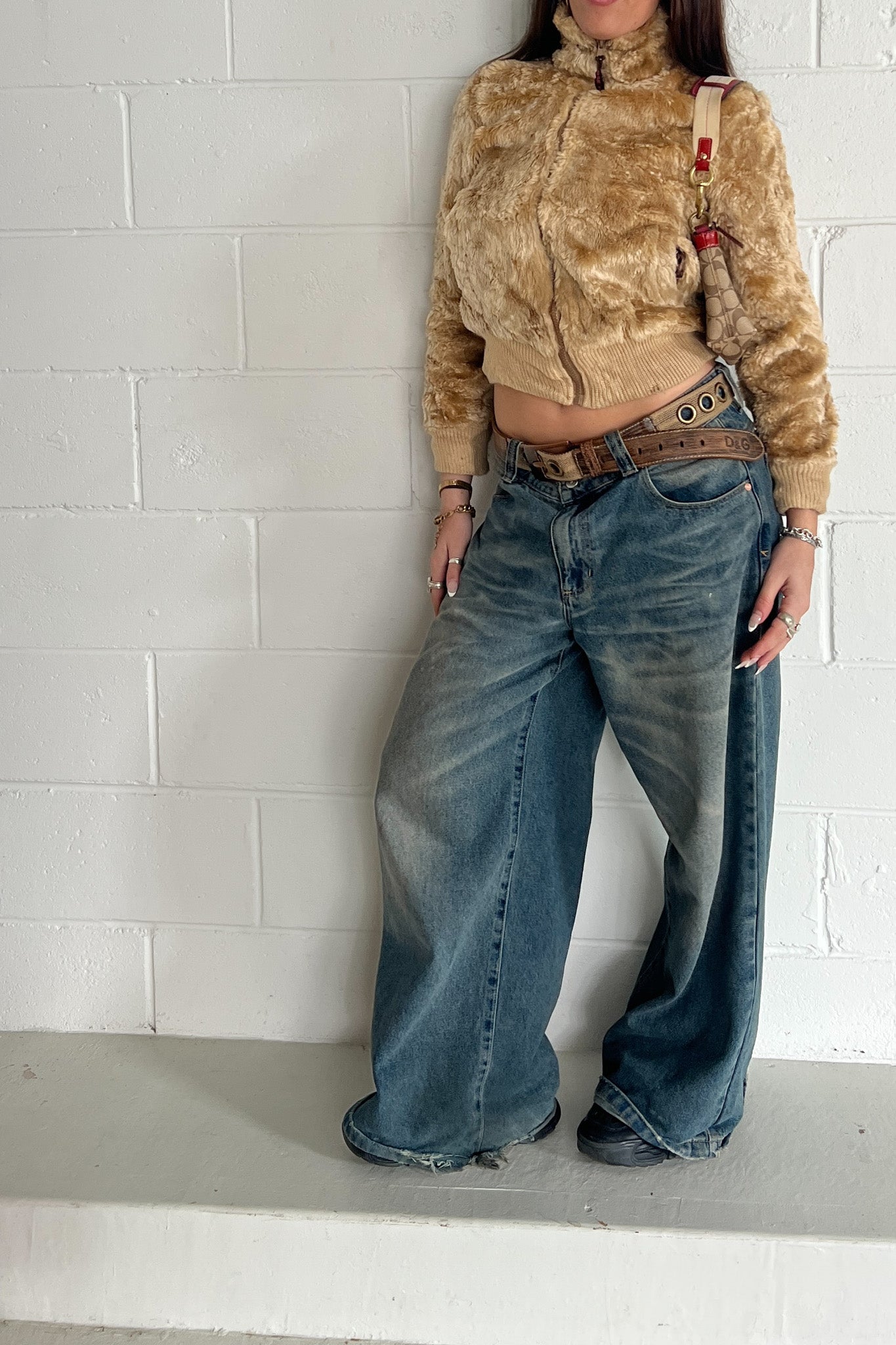 Caramel cuffed zip up jacket ★ Size estimated small