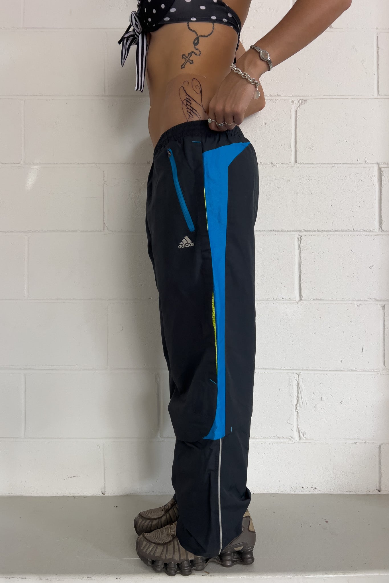 ADIDAS black + blue trackpants ★ Size 176