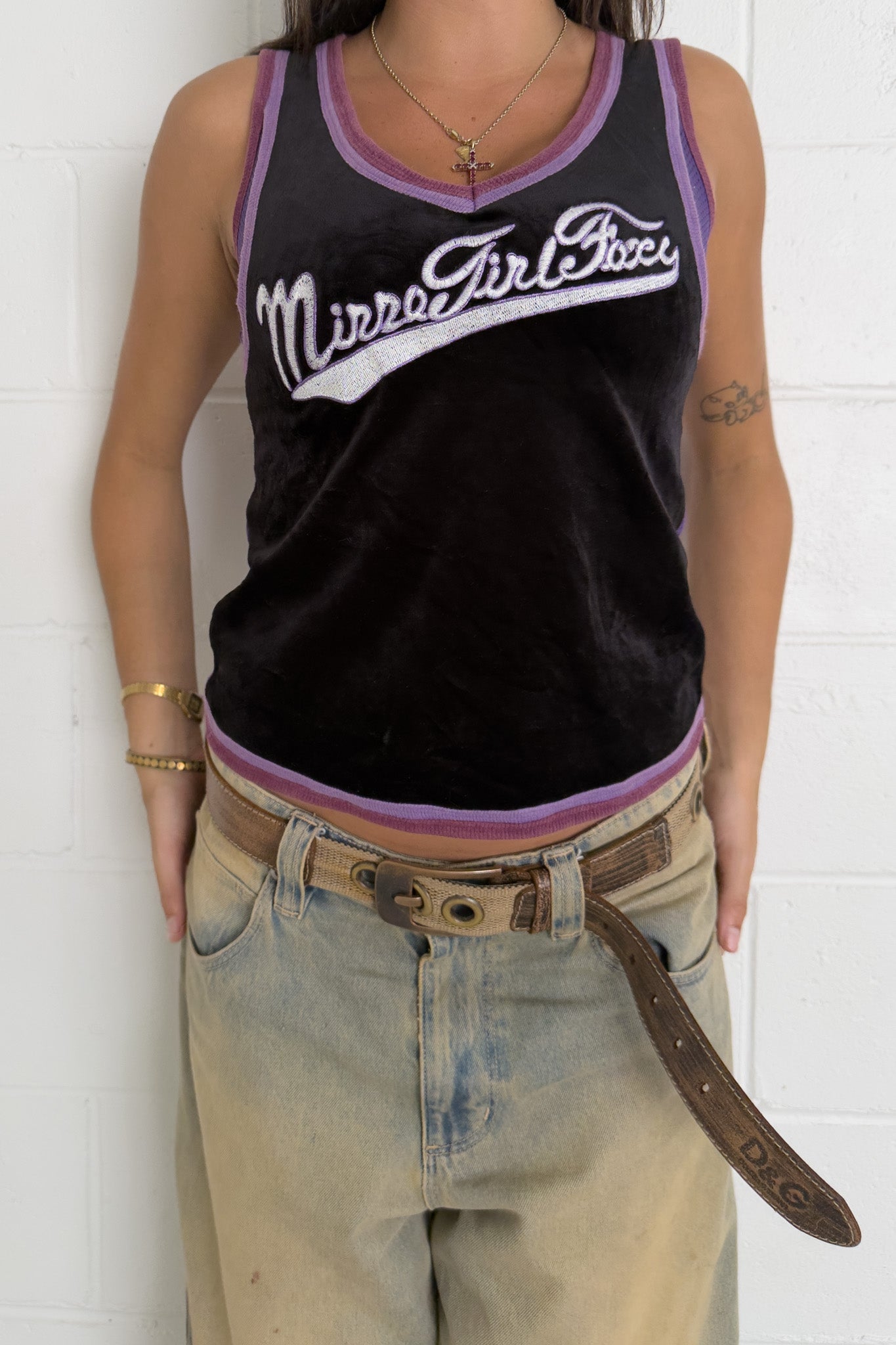 Black & purple tank ★ Size estimated medium