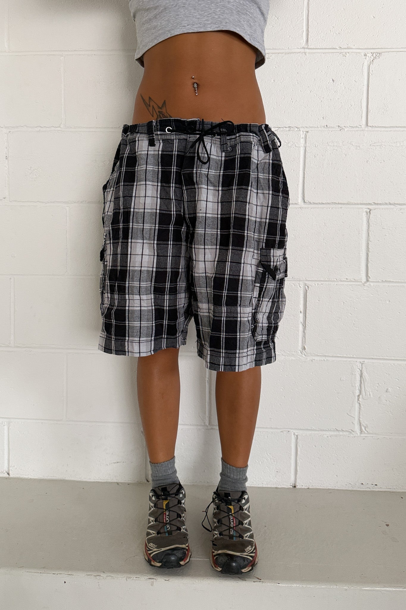 THE FOUNDRY black plaid shorts ★ One size adjustable waist