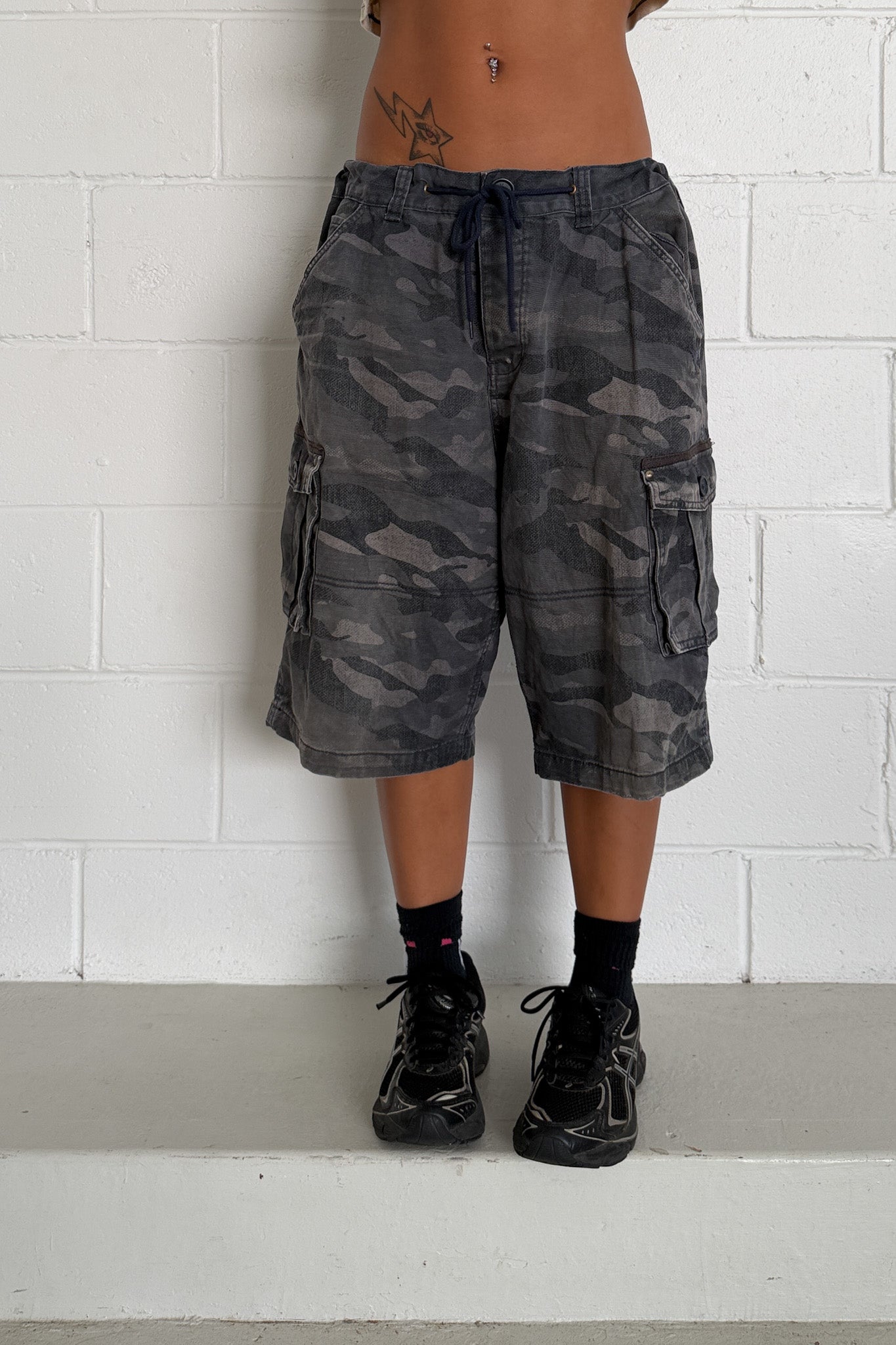FIRETRAP dark camo shorts ★ One size adjustable waist