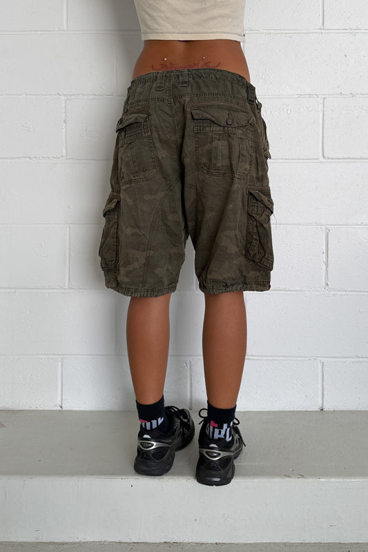 BRAVESOUL camo jorts ★ One size adjustable waist