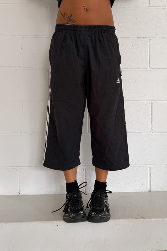 ADIDAS black & white capris ★ Size medium