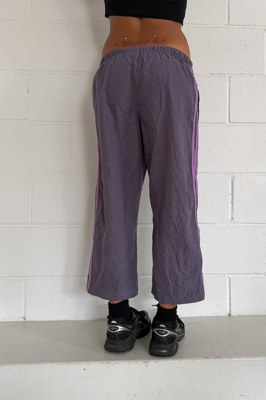 ADIDAS purple two tone capris ★ Size est medium