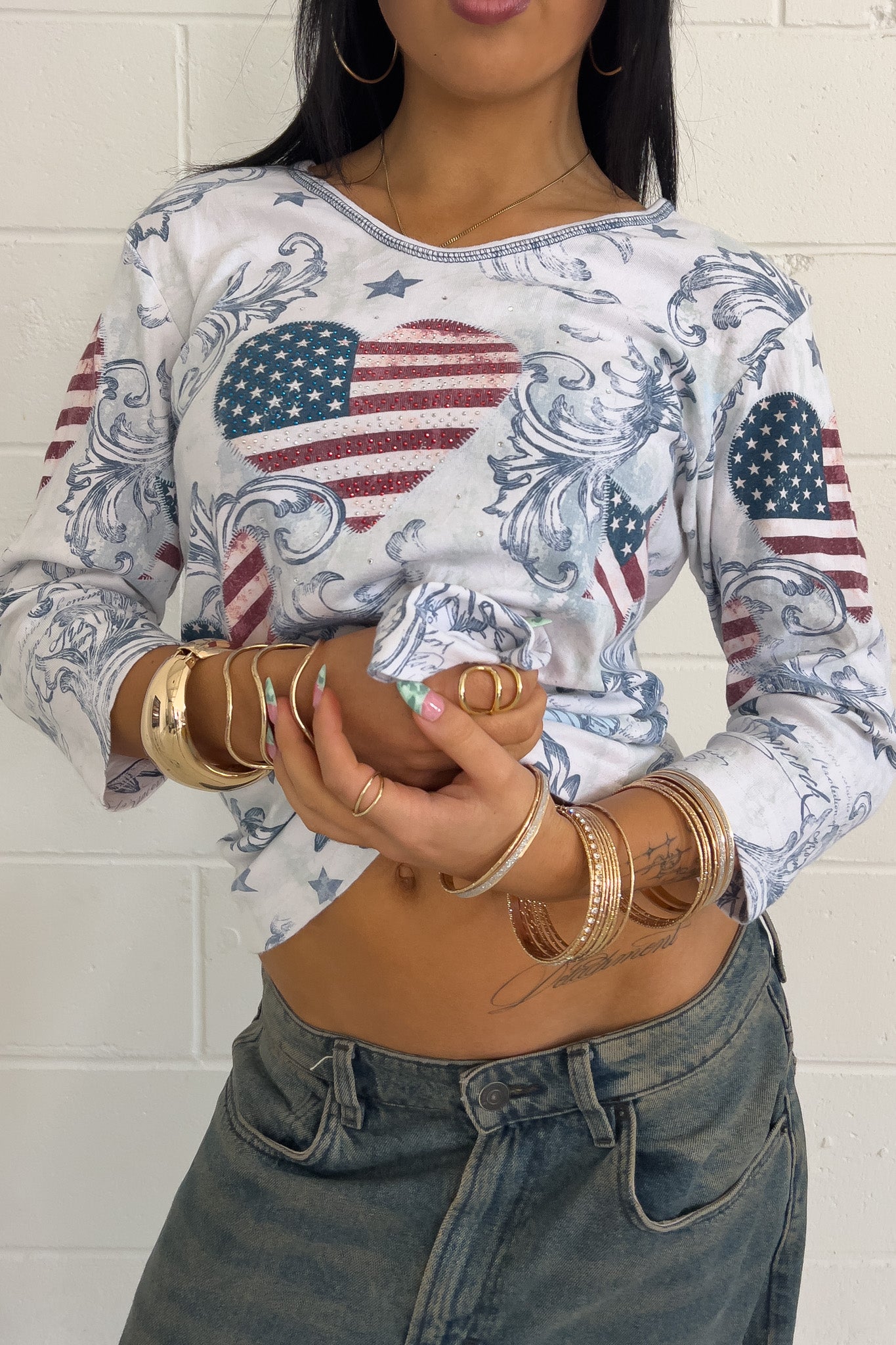 CACTUS BAY blue + white graphic long sleeve ★ Size labelled large