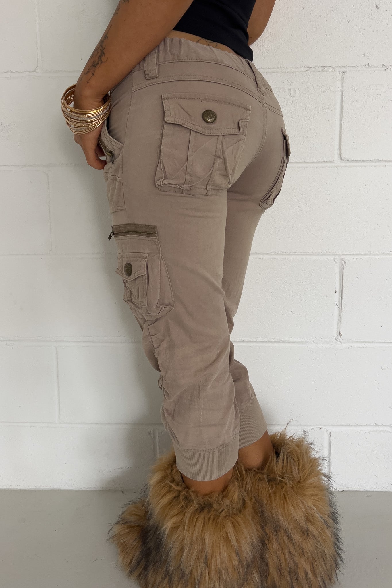 Beige capris ★ Size est small