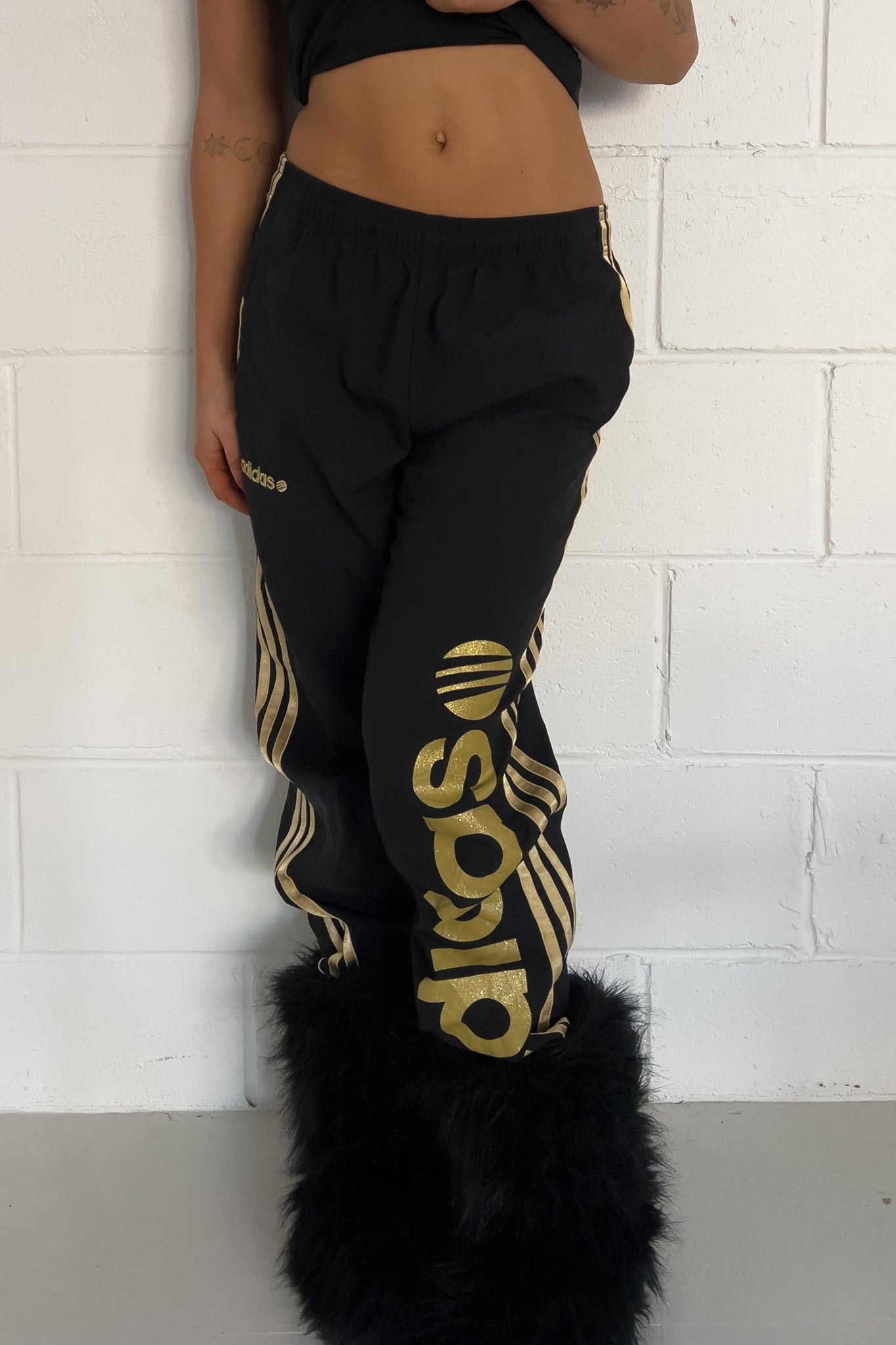 ADIDAS Black + gold track pants ★ Size est small ( drawstrings)