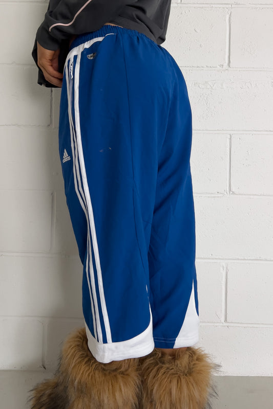 ADIDAS blue + white track capris ★ Size est large (Adjustable drawstrings)