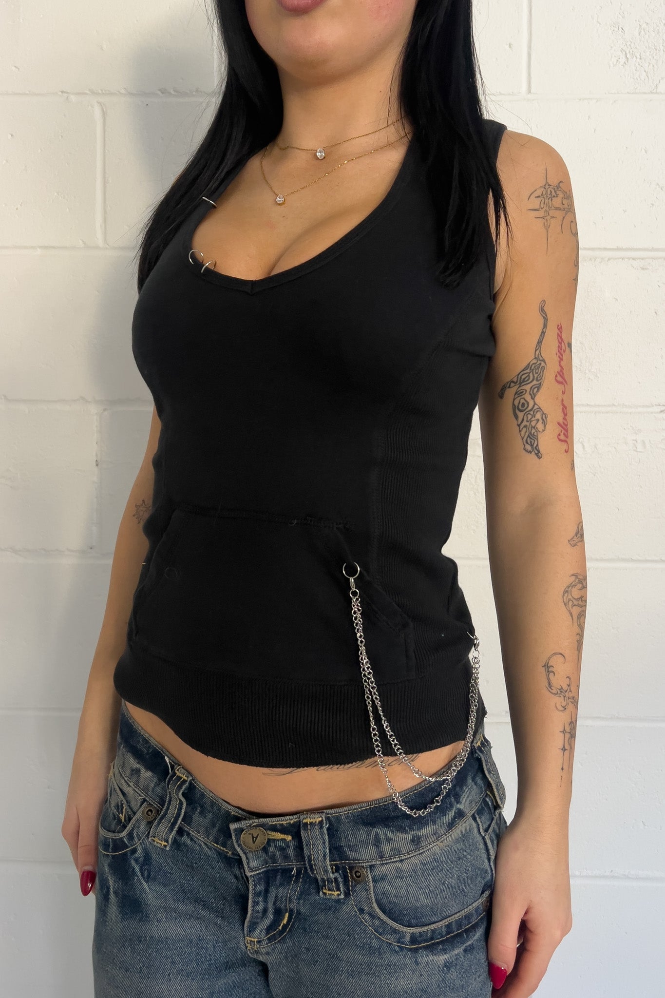 LAZY DAISY black chain detail tank ★ Size labelled small/medium