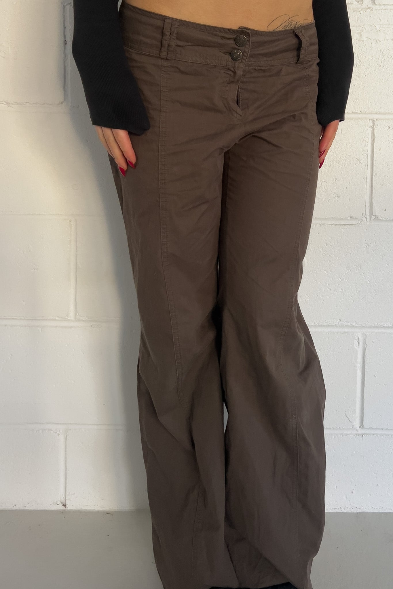 Brown low-rise cargo pants ★ Size est small