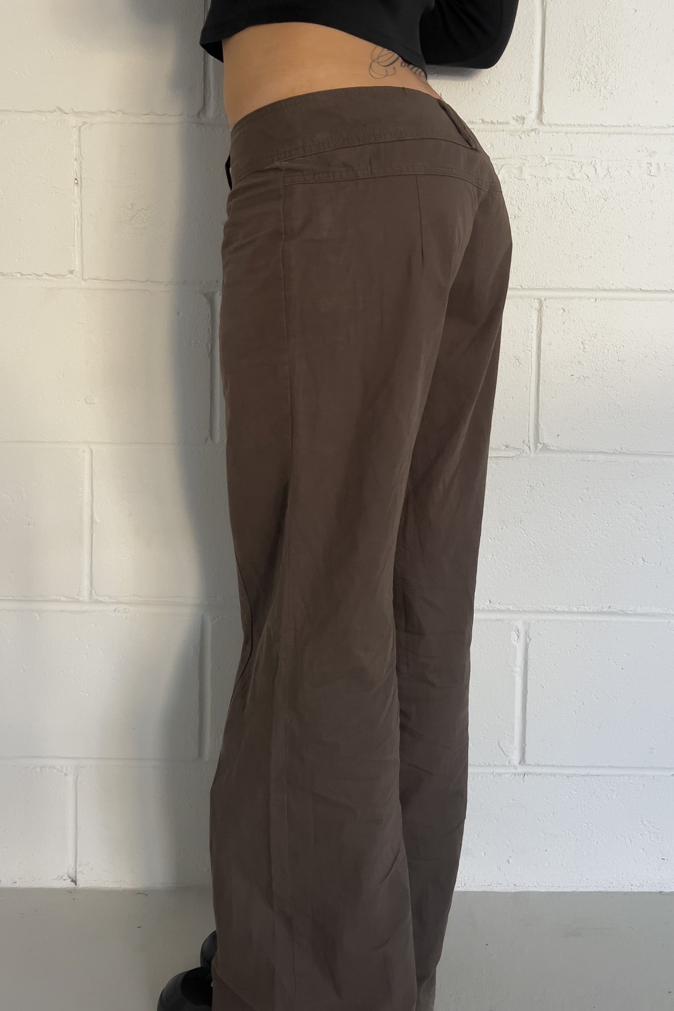 Brown low-rise cargo pants ★ Size est small