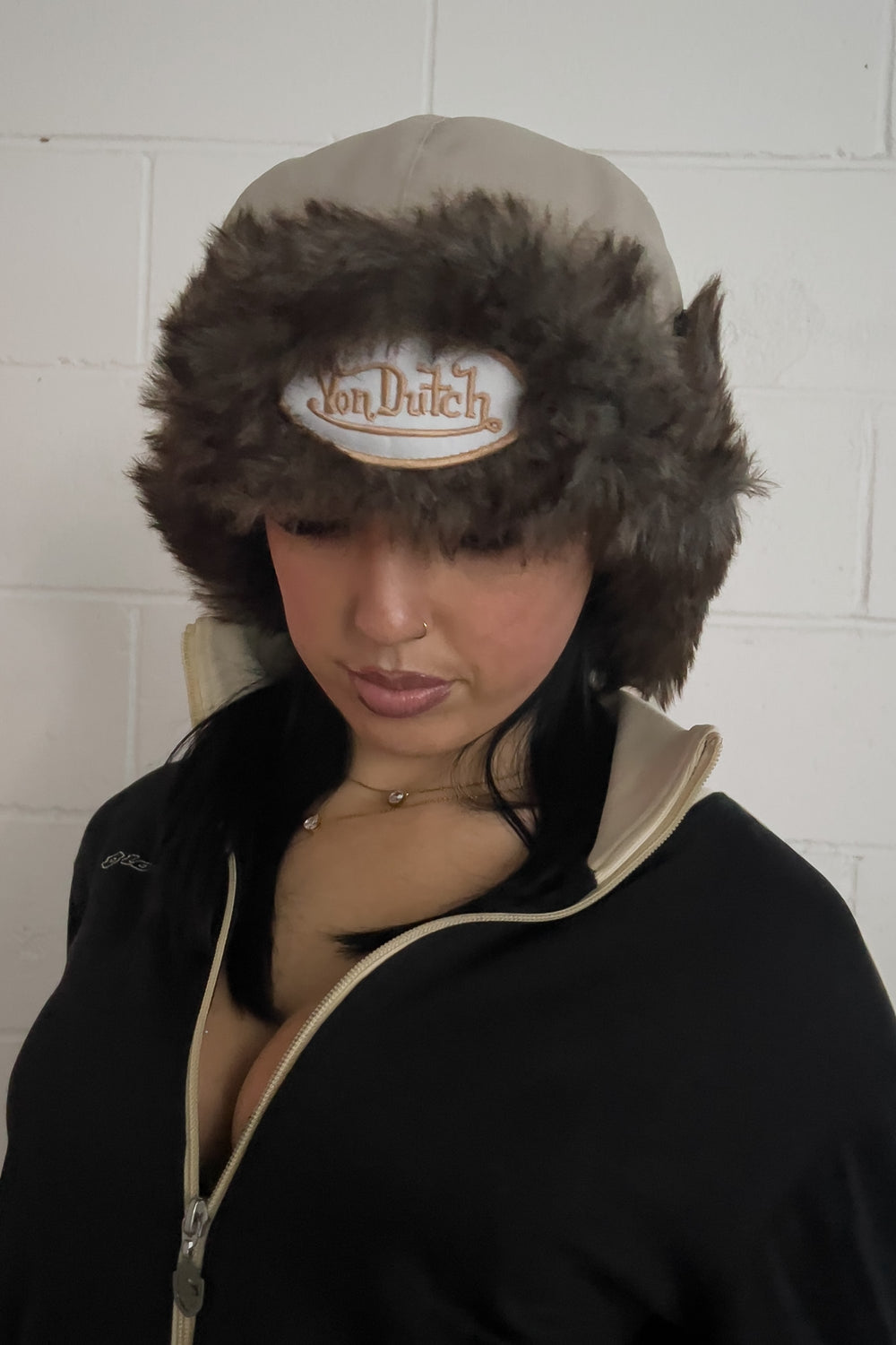 VON DUTCH cream fluffy festival hat ★