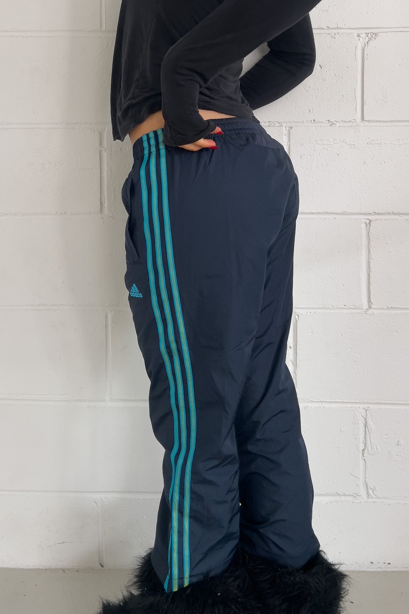 ADIDAS navy + blue capris ★ Size small/medium (with drawstring)