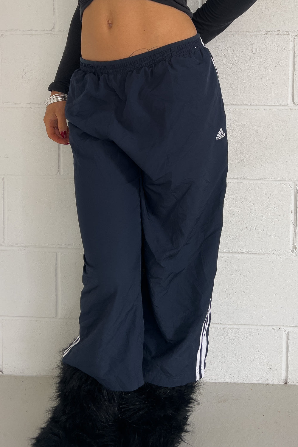 ADIDAS navy + white stripe track capris ★ Size labelled 2XL