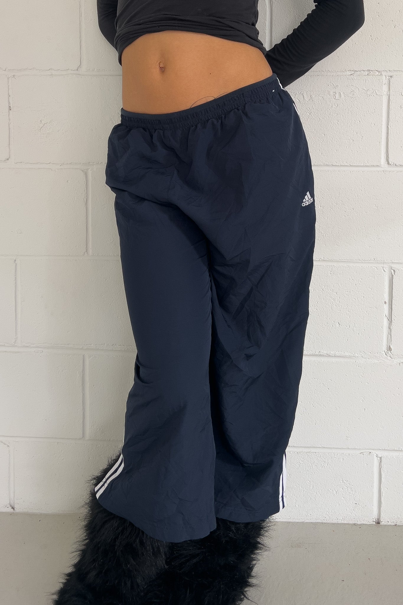 ADIDAS navy + white stripe track capris ★ Size labelled 2XL