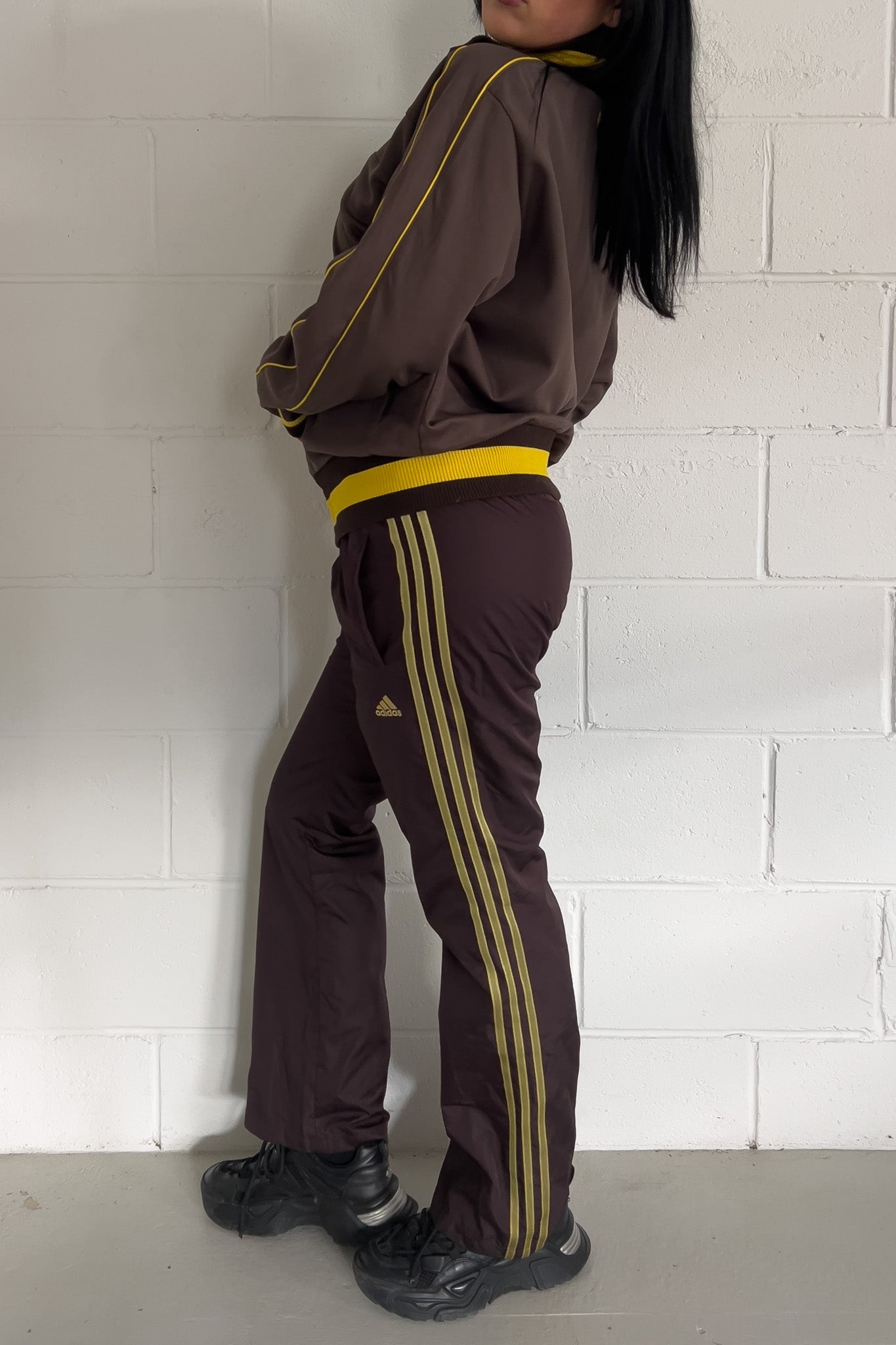 PUMA brown + yellow track jacket ★ Size Est small