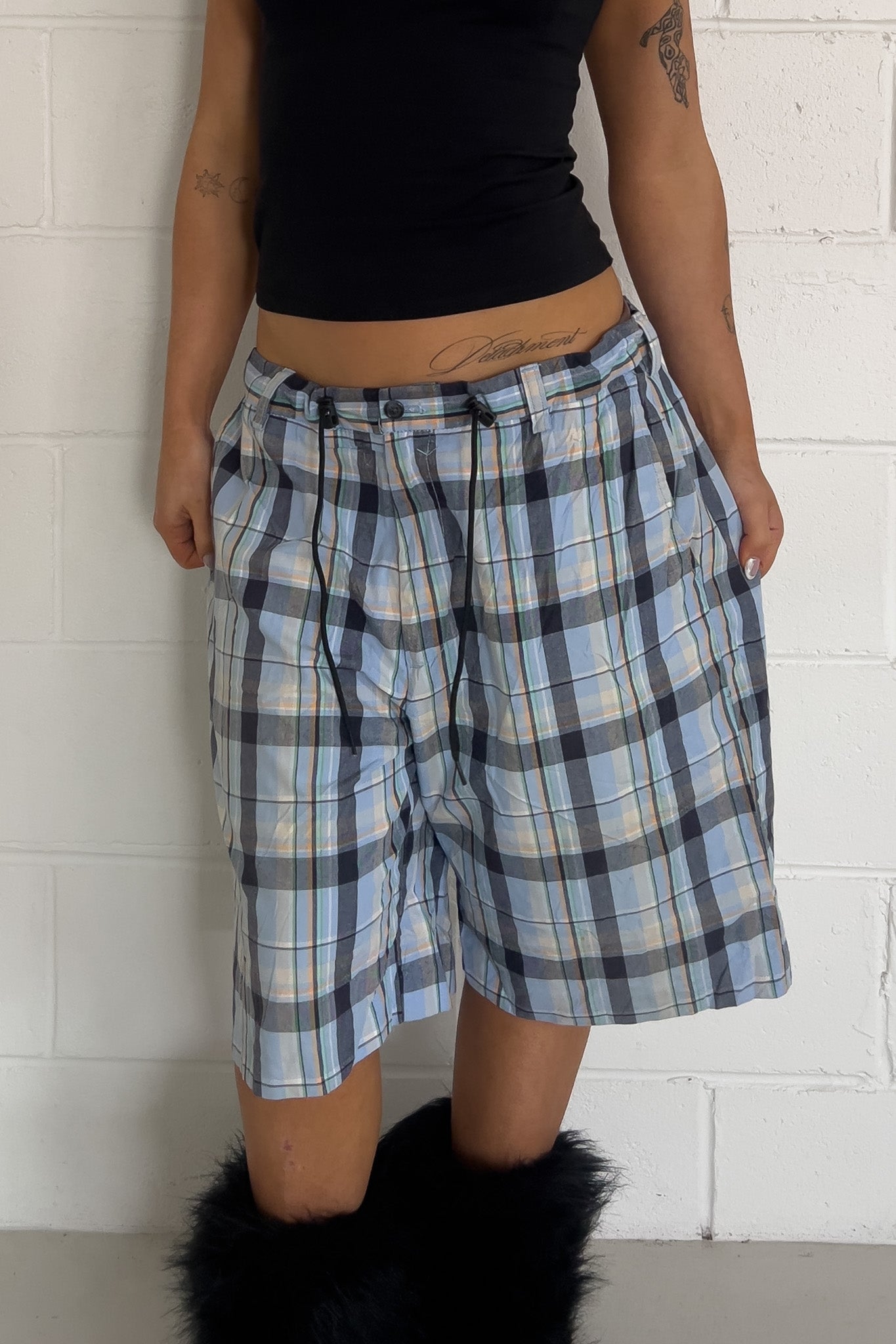 IZOD light blue plaid short ★ One size adjustable waist