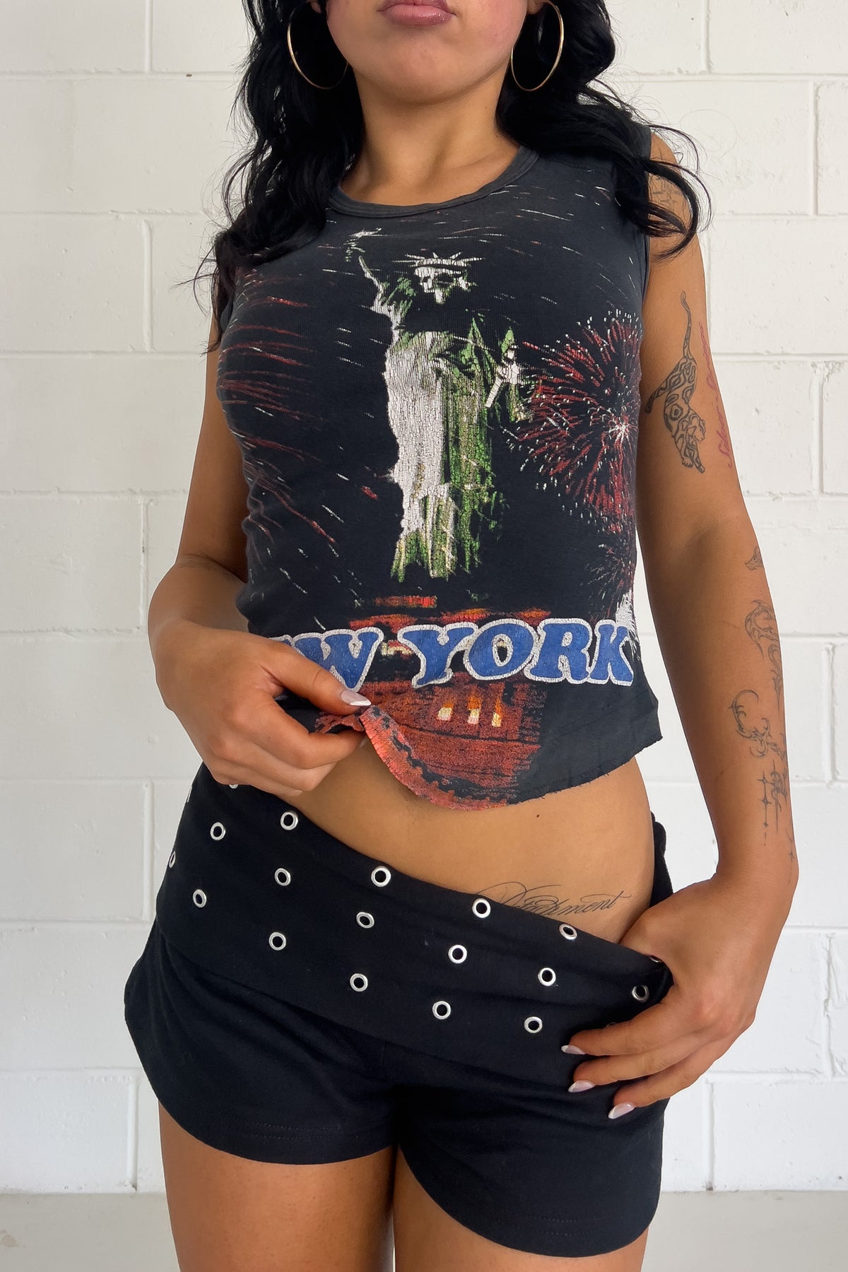 NEW YORK black tank ★ Size est medium