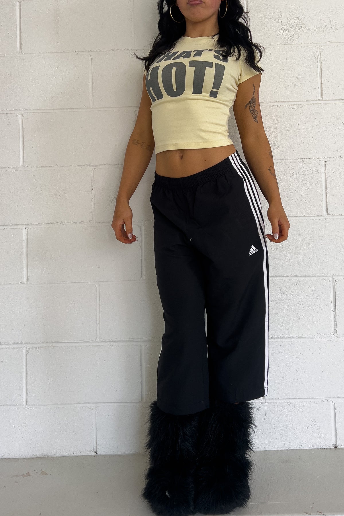 ADIDAS black + white track capris ★ Size labelled small