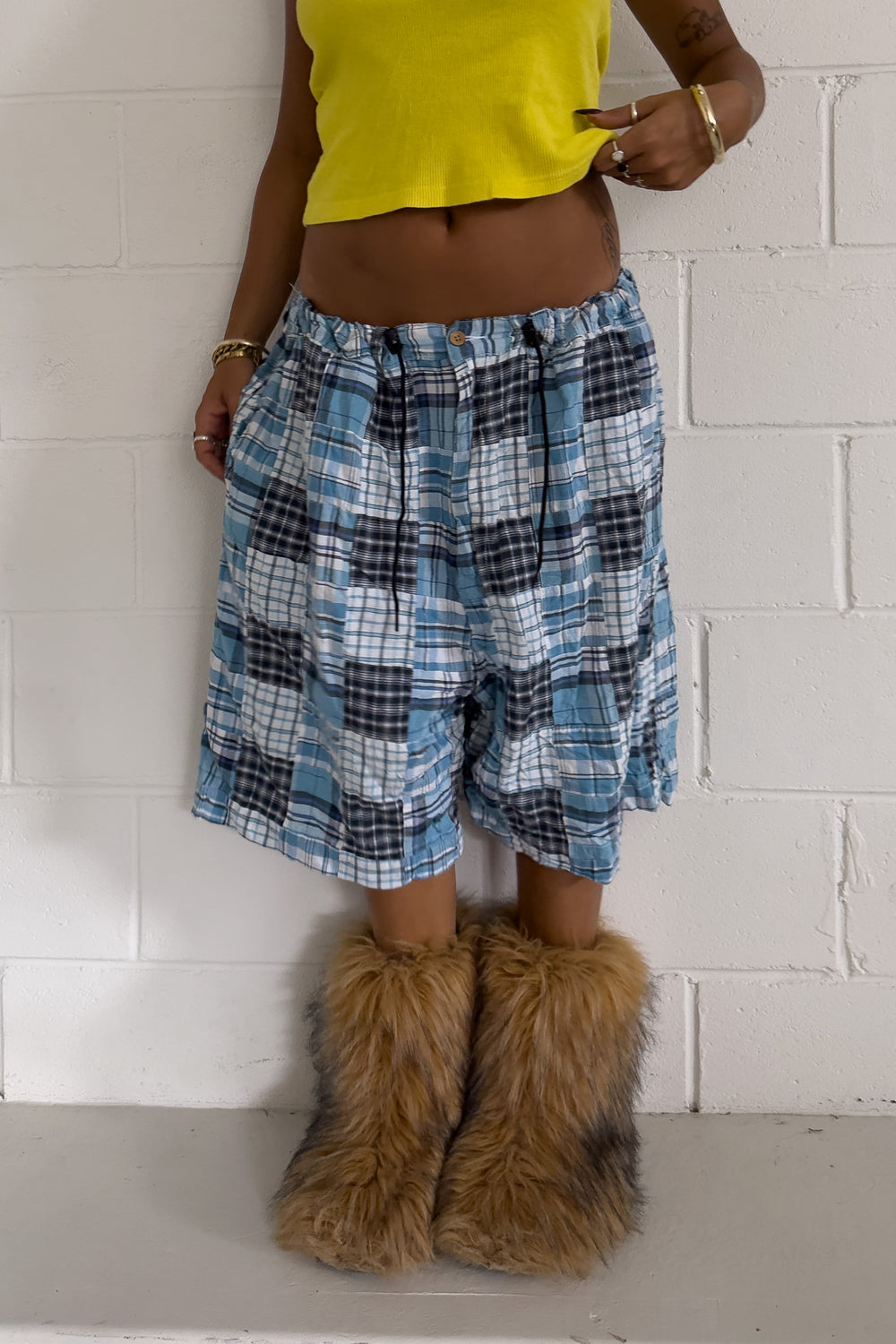 Washed stoned & beaten plaid short ★ One size adjustable waist
