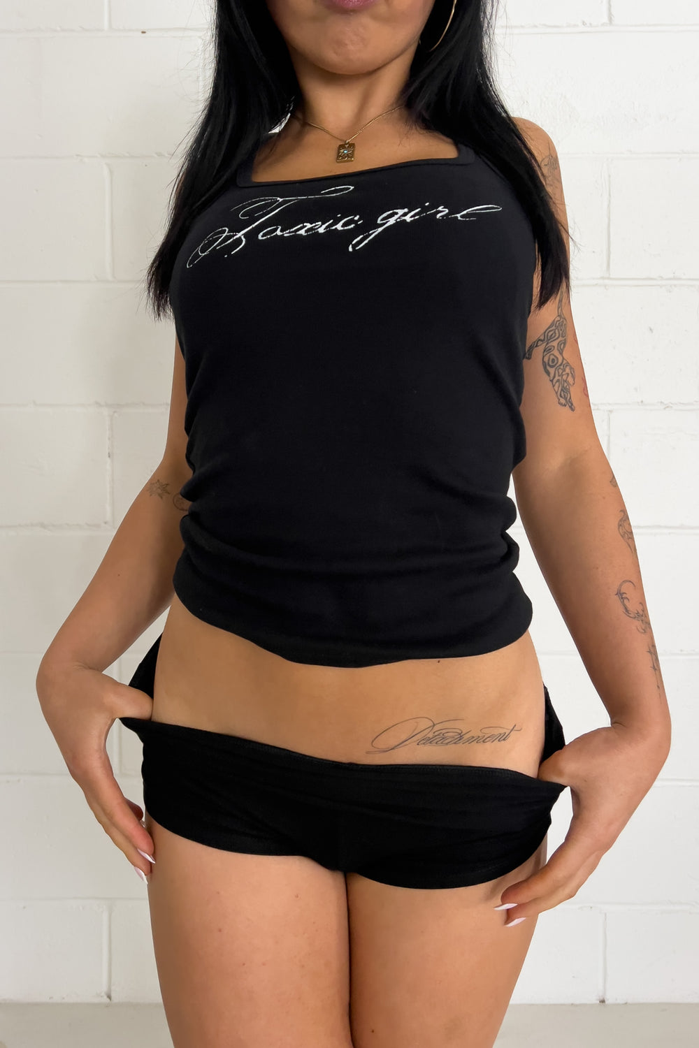 Toxic girl black festival top ★ Size est small