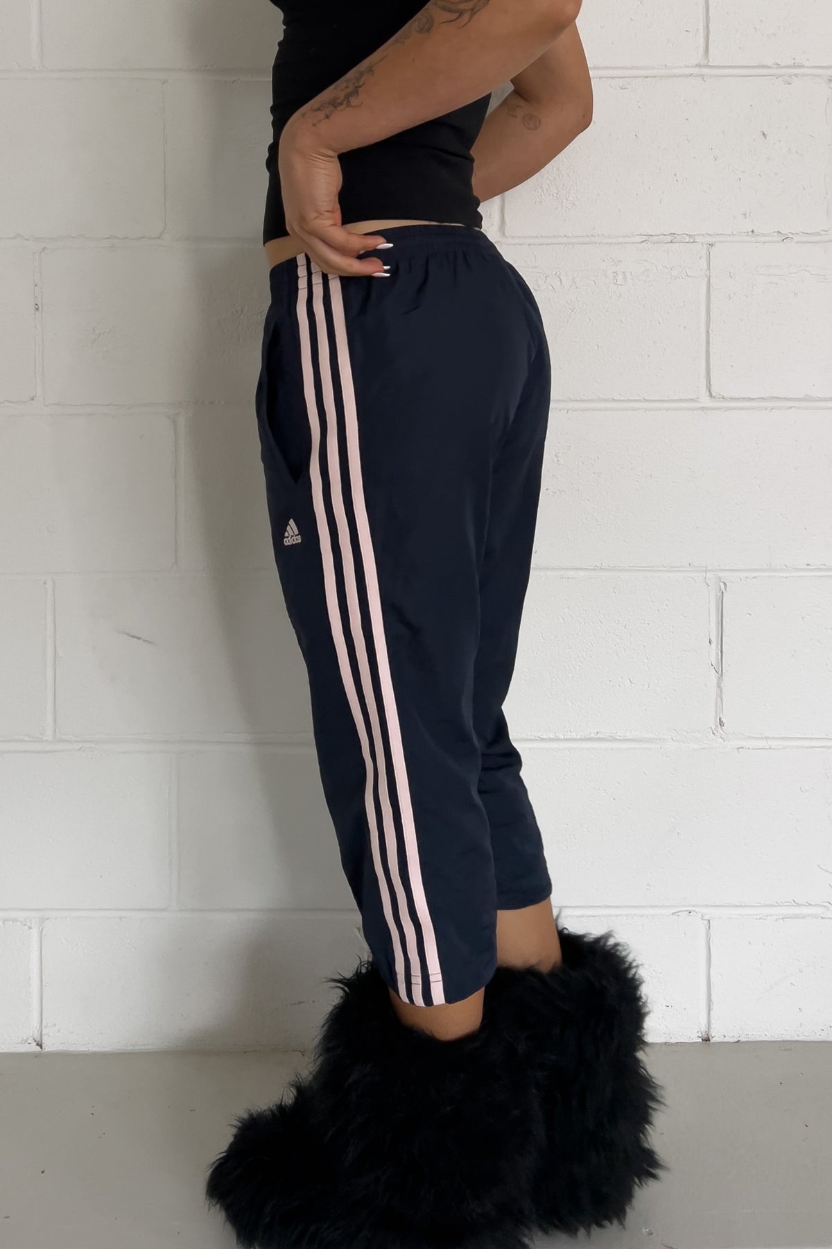ADIDAS navy + baby pink capris ★ Size labelled L (J)