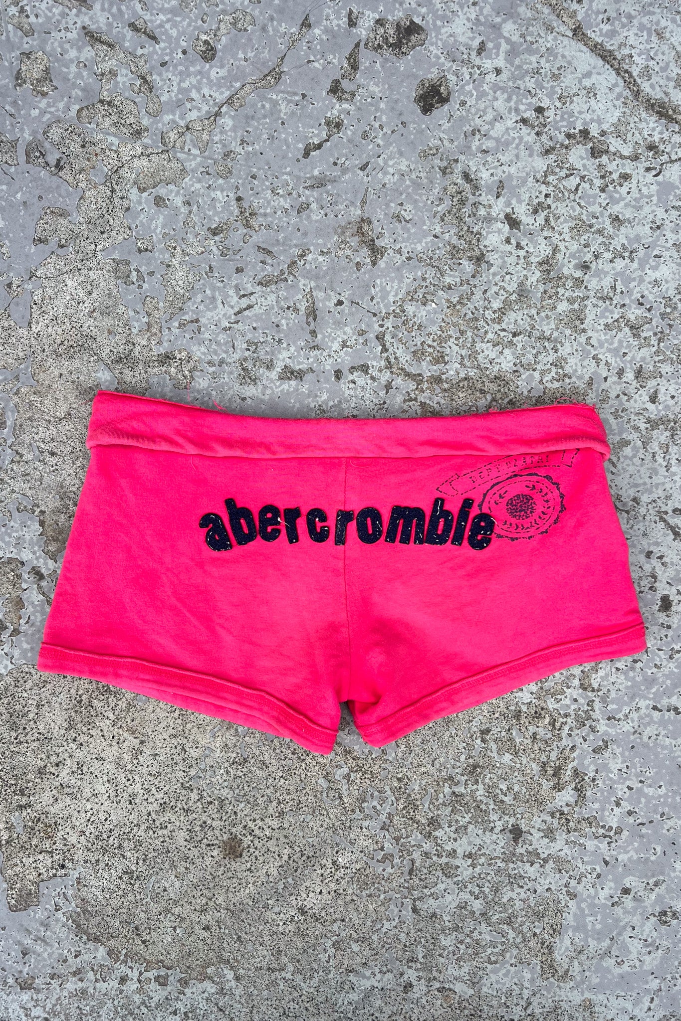 ABERCROMBIE hot pink shorts
