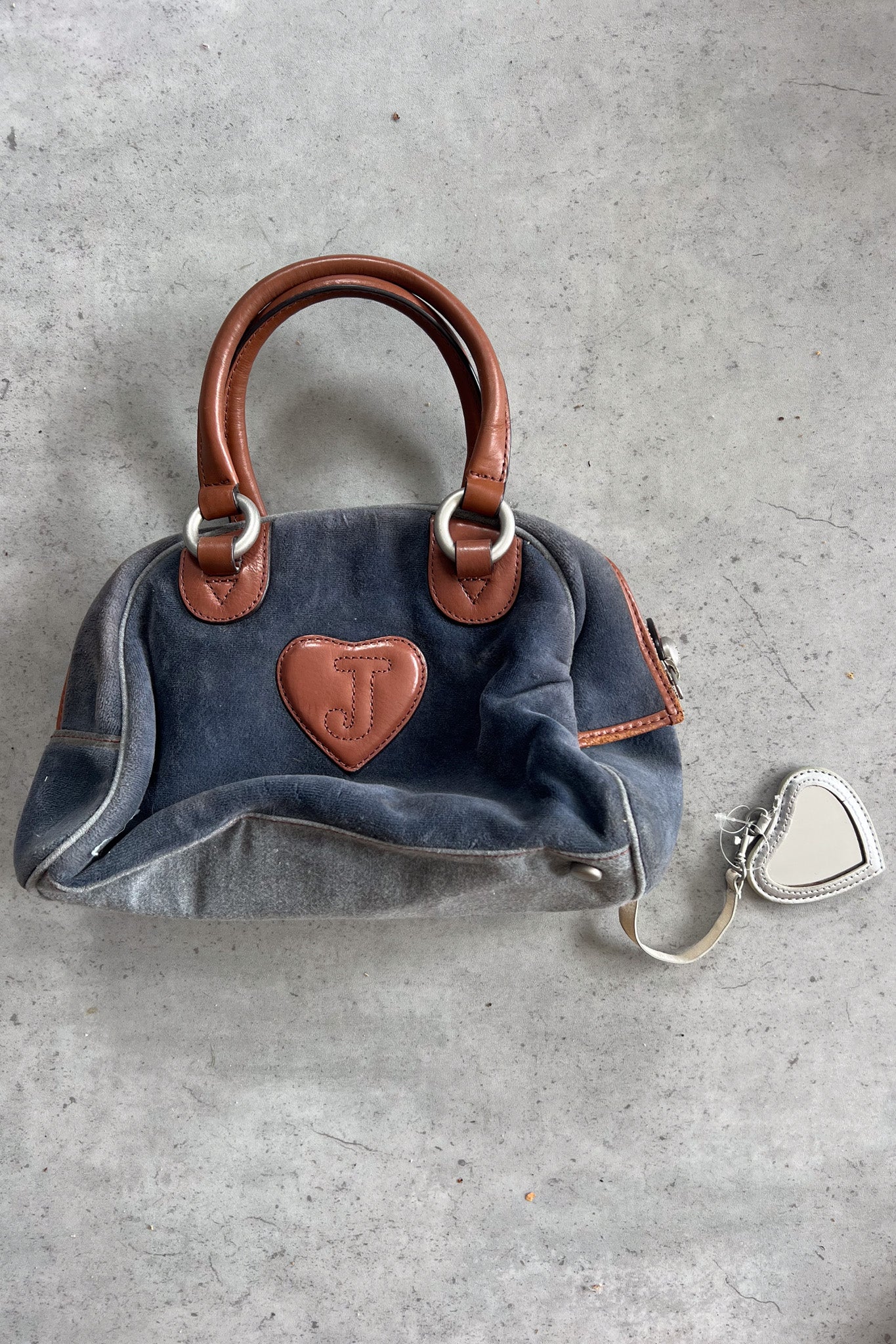 JUICY LOVES COUTURISTS velour bowler bag ★