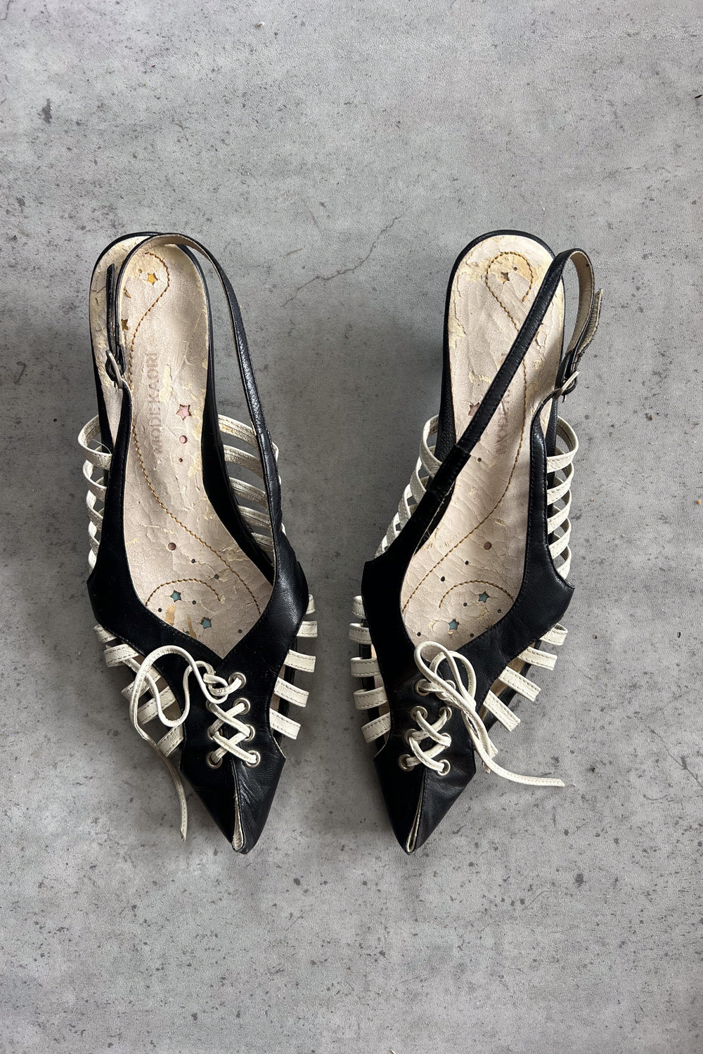 Vintage black & white kitten heels ★ Size 23.5