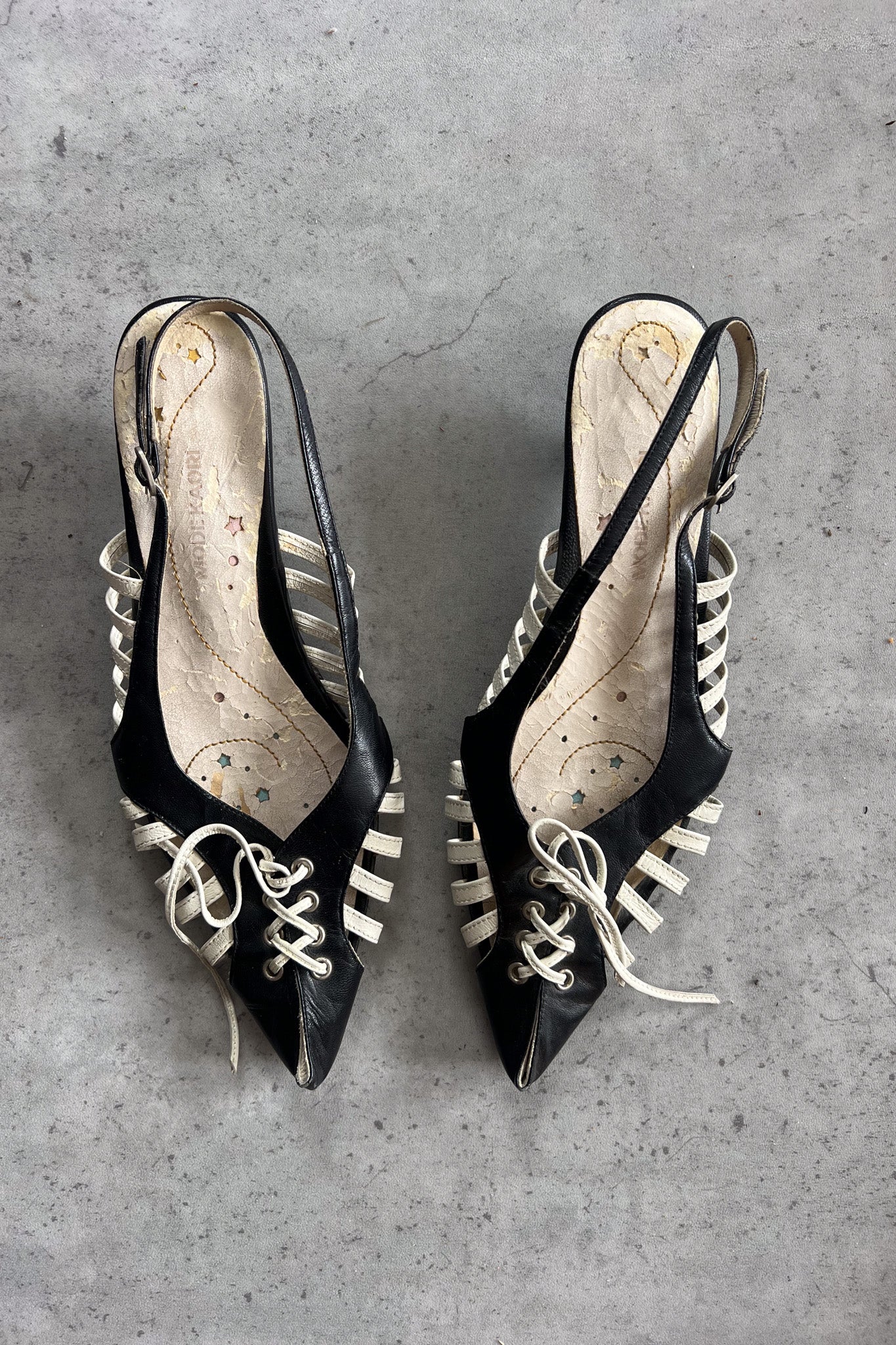 Vintage black & white kitten heels ★ Size 23.5