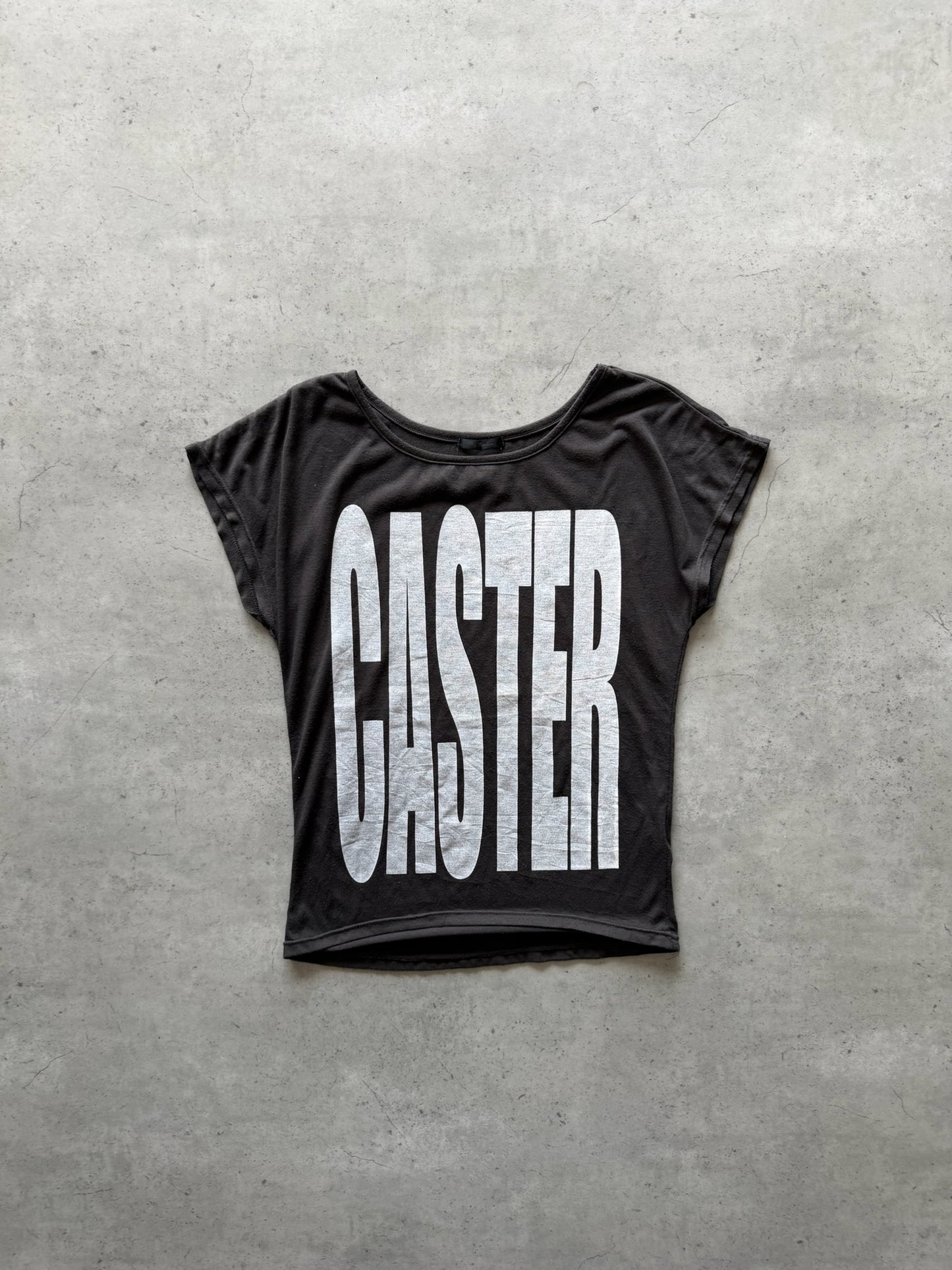 Charcoal "caster" graphic top ★ Size est medium (fits all)