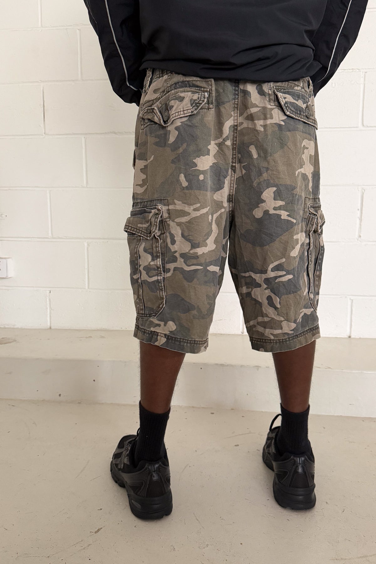 Khaki camo jorts ★ one size adjustable waist