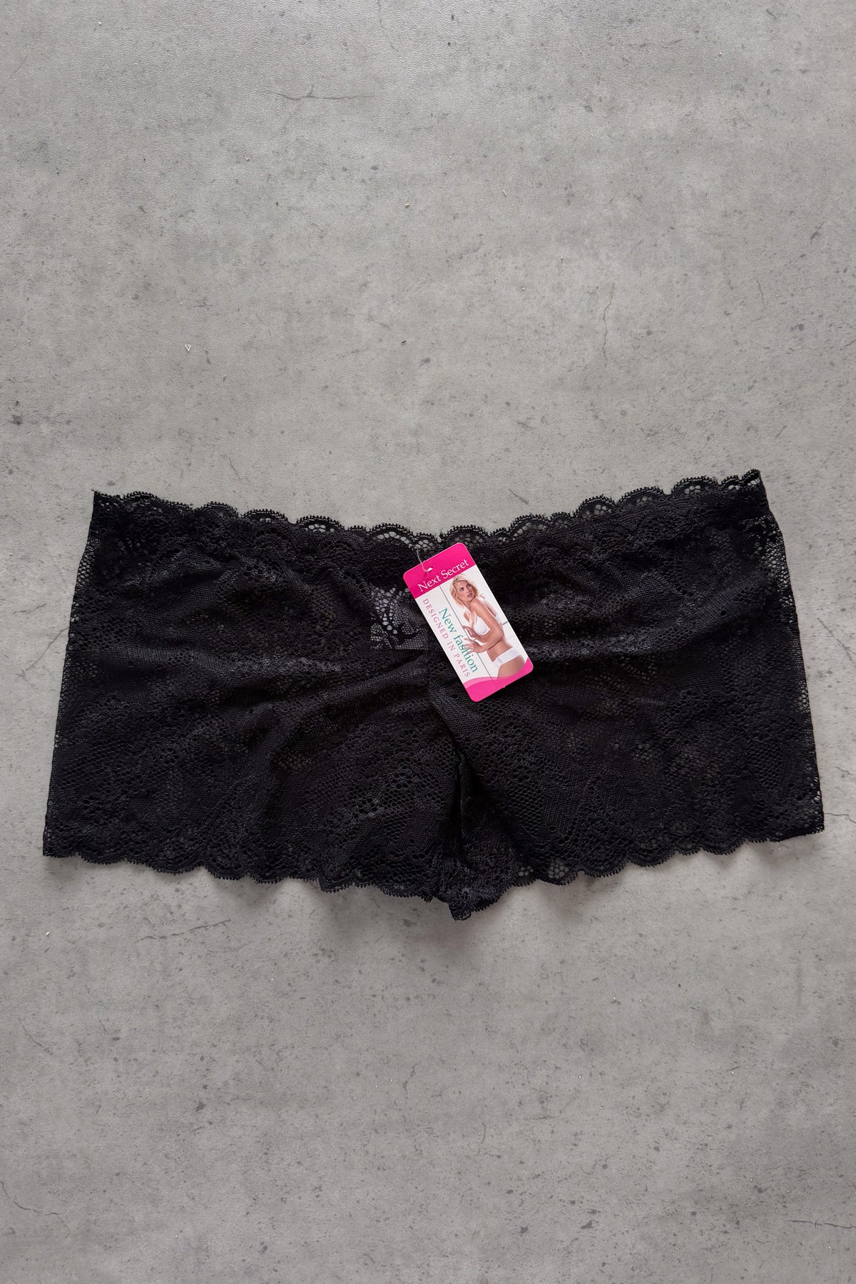 Black booty shorts ★ Large (Fits smaller)