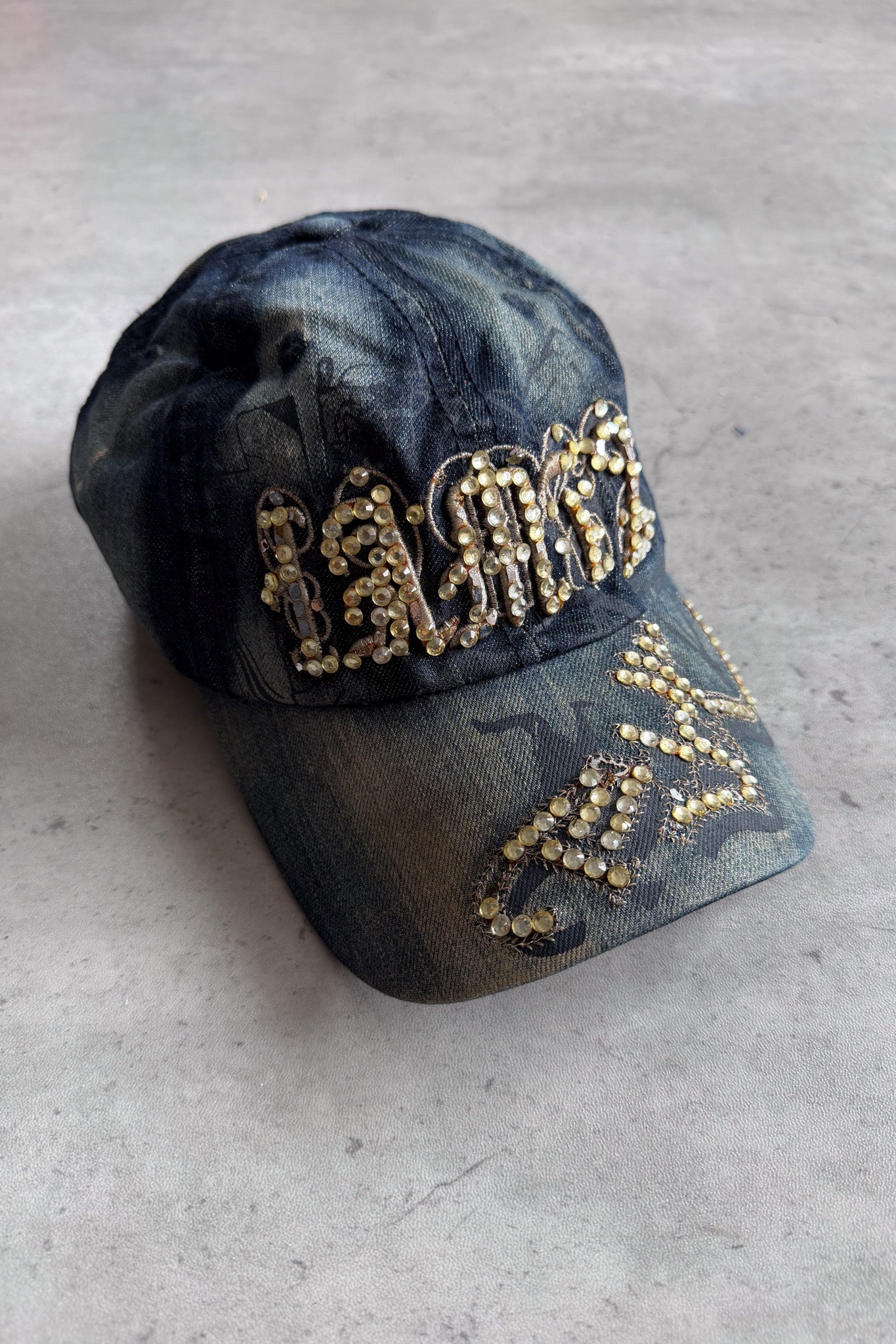 Acid wash diamante cap