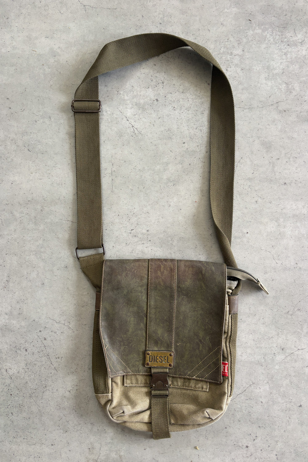 DIESEL khaki satchel bag ★