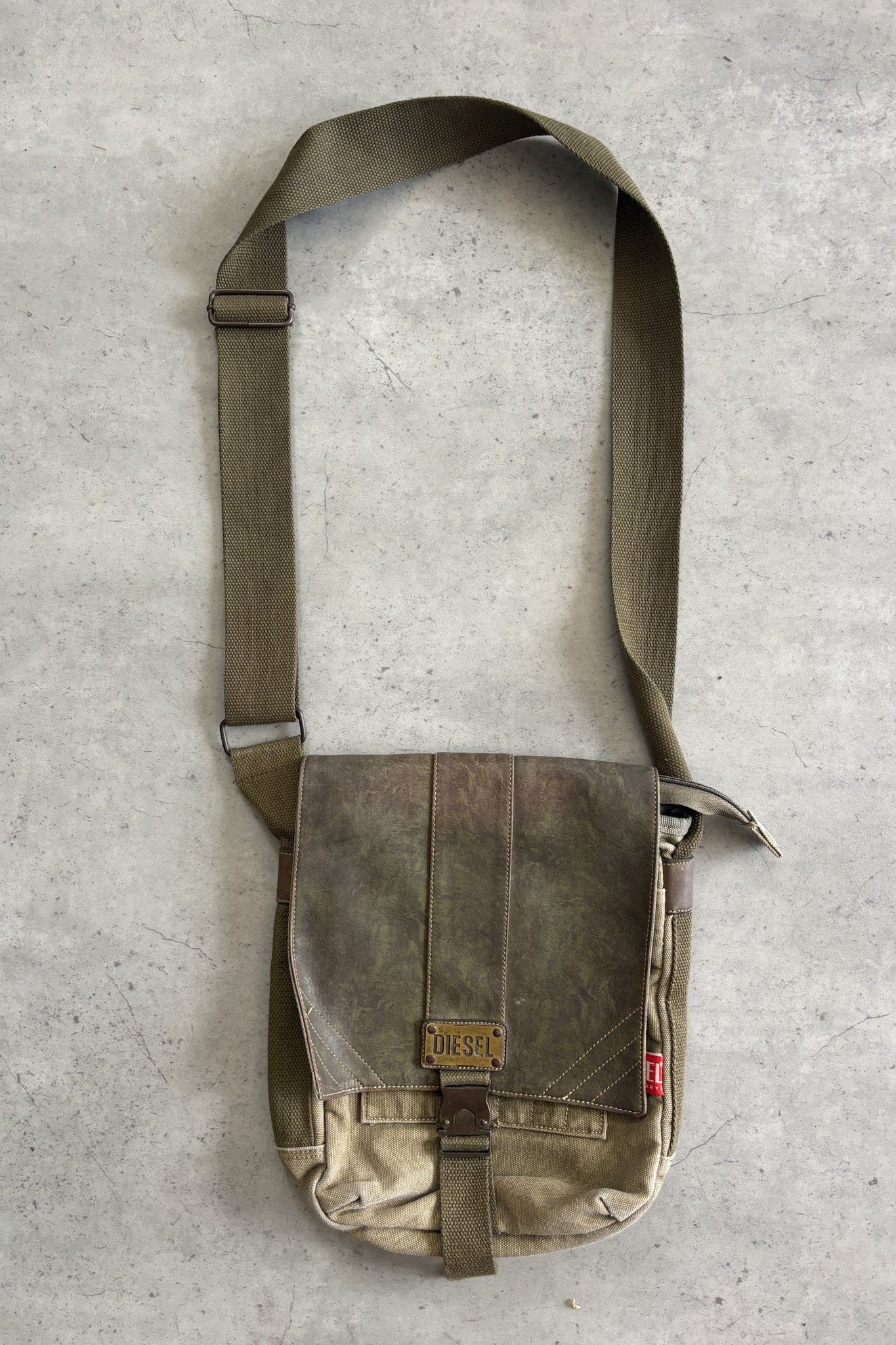 DIESEL khaki satchel bag ★