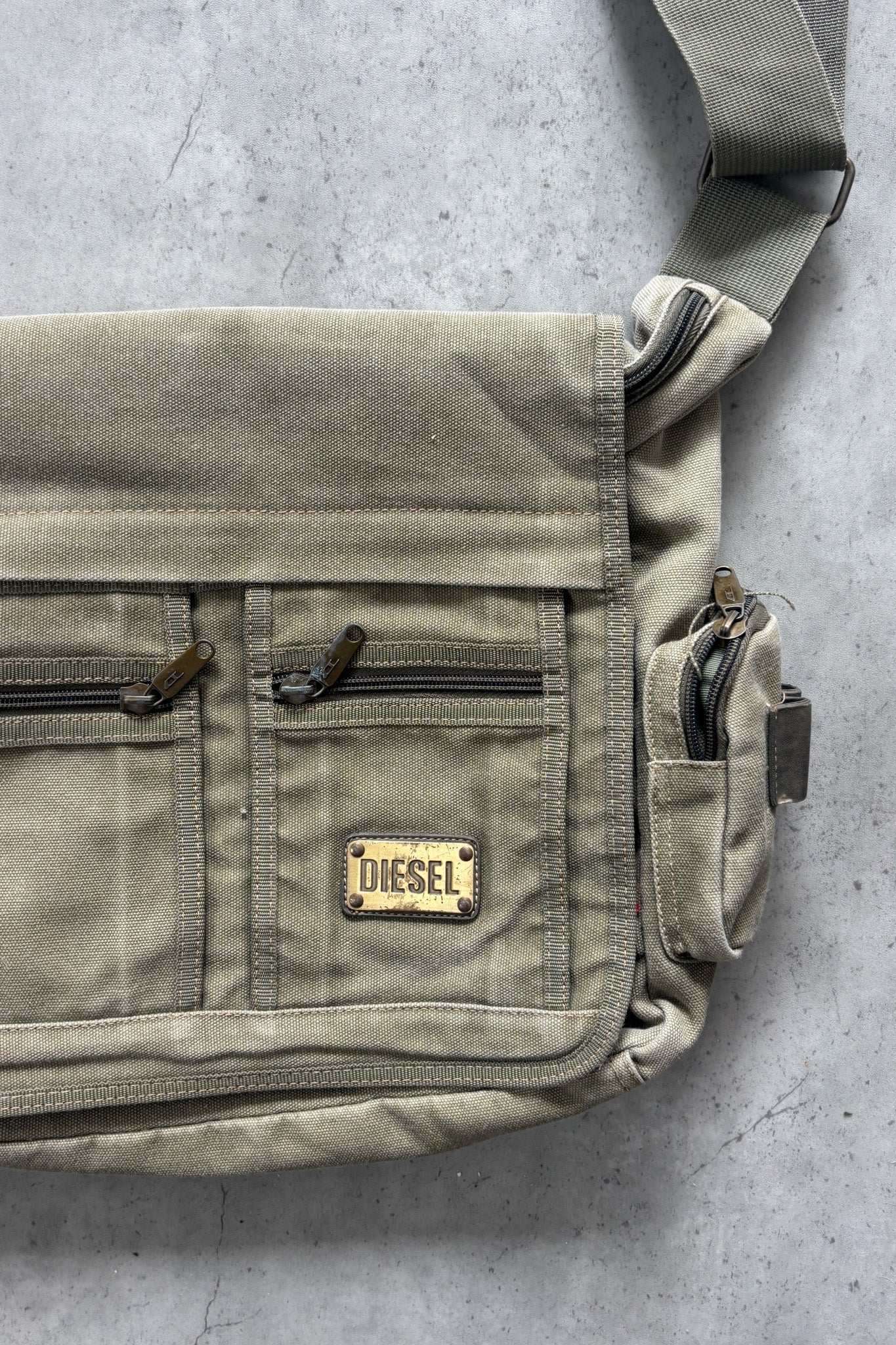 DIESEL khaki double zip satchel bag ★