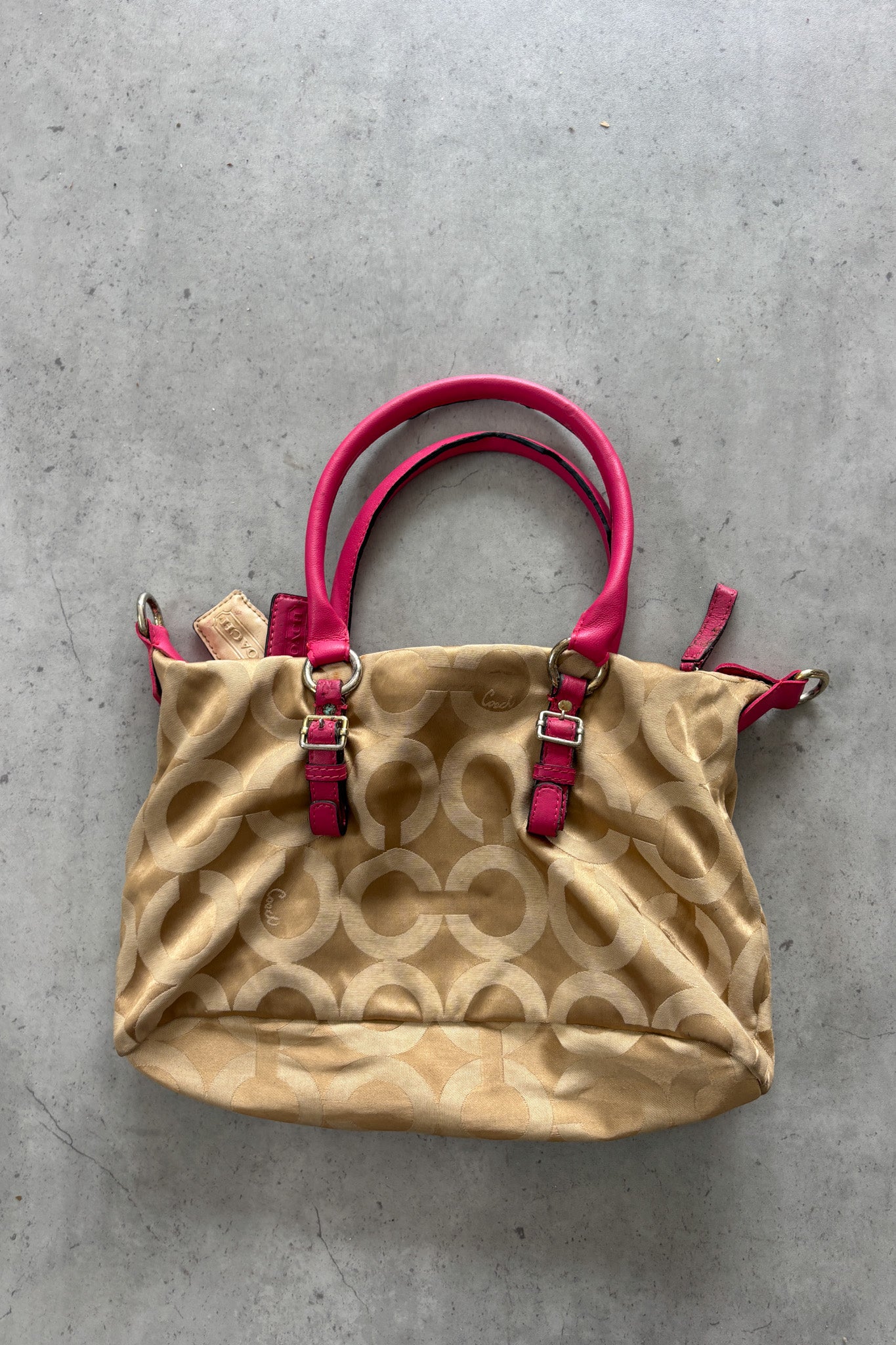 COACH gold + hot pink shoulder-bag ★