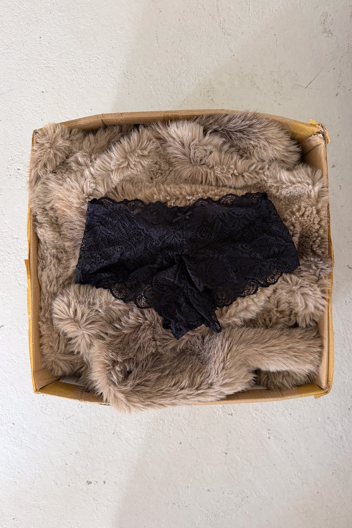Black lacey booty shorts ★ ONE SIZE