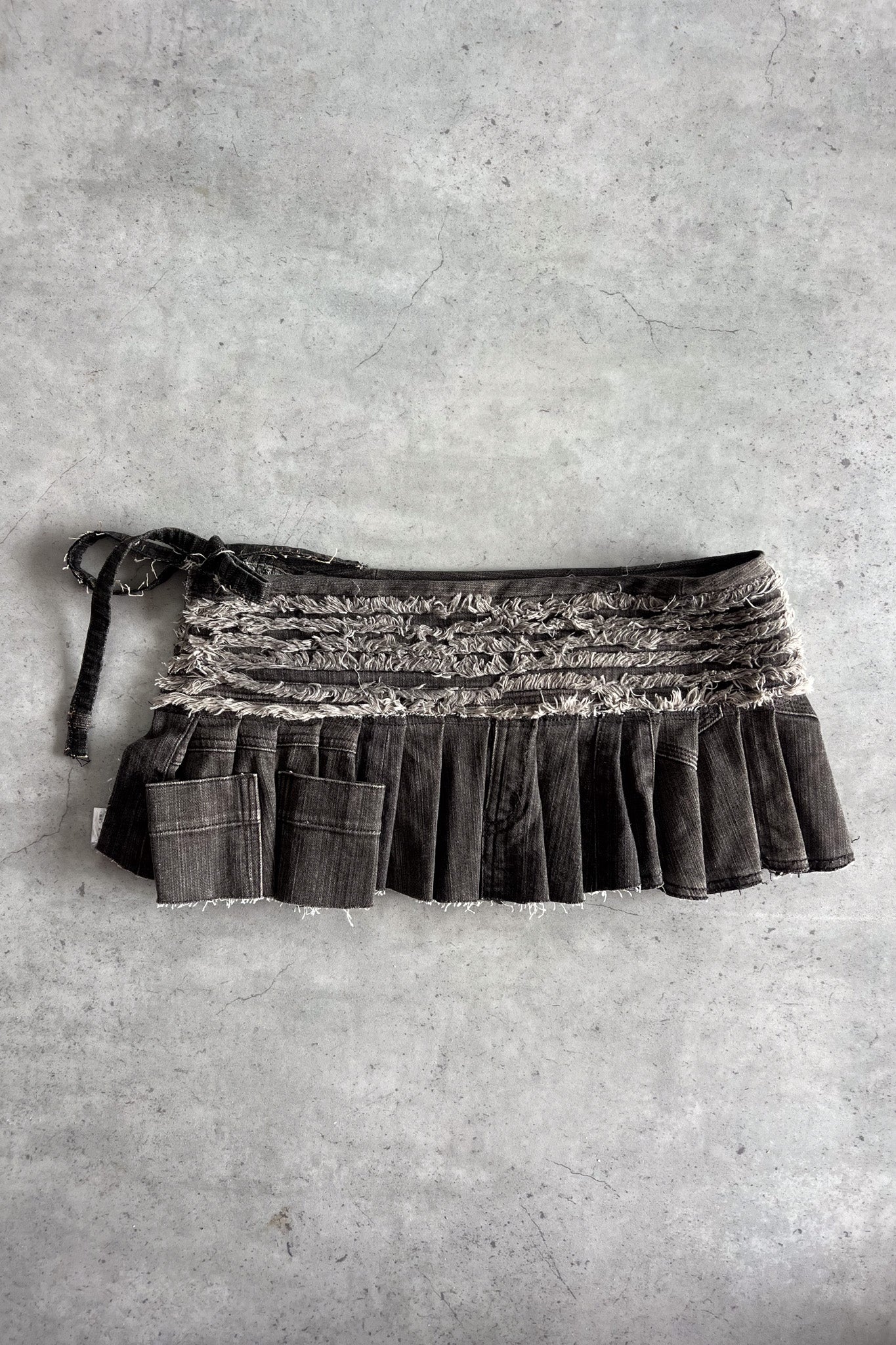 Vintage dark denim micro belt skirt ★ Size estimated XS