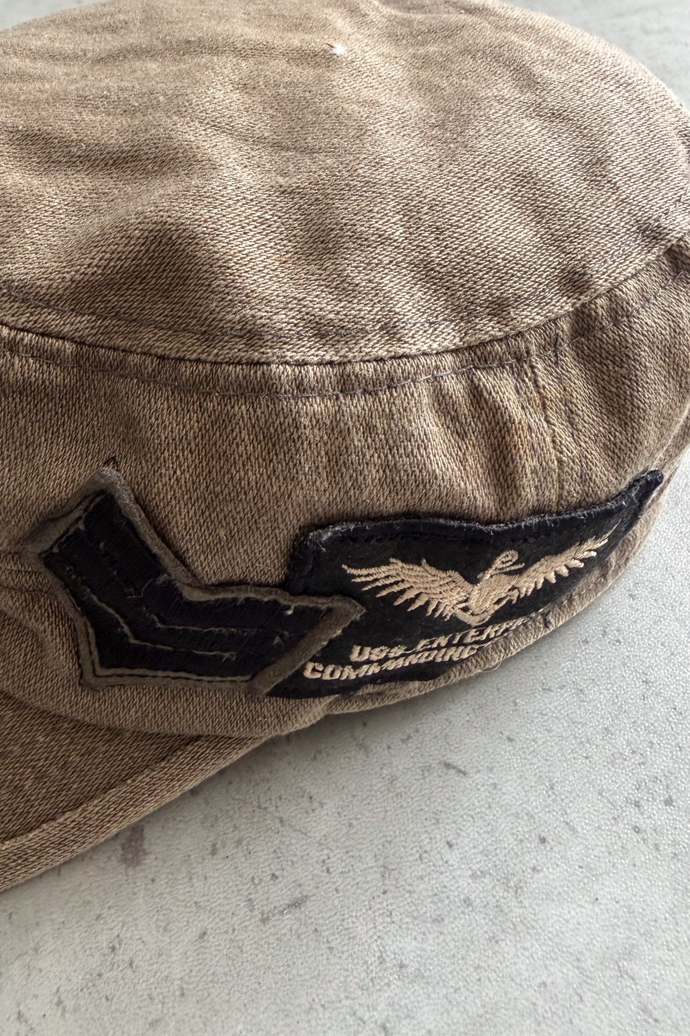 Brown arrow cadet hat ★
